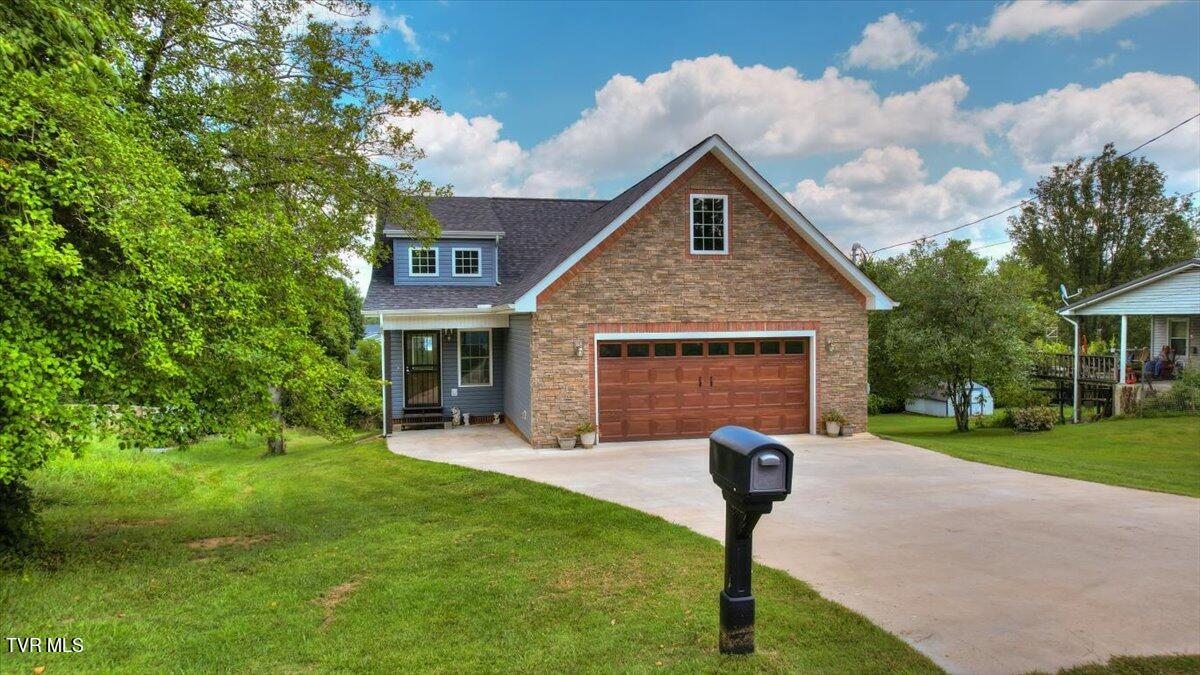 312 Kaywood Avenue, Mount Carmel, Tennessee image 1