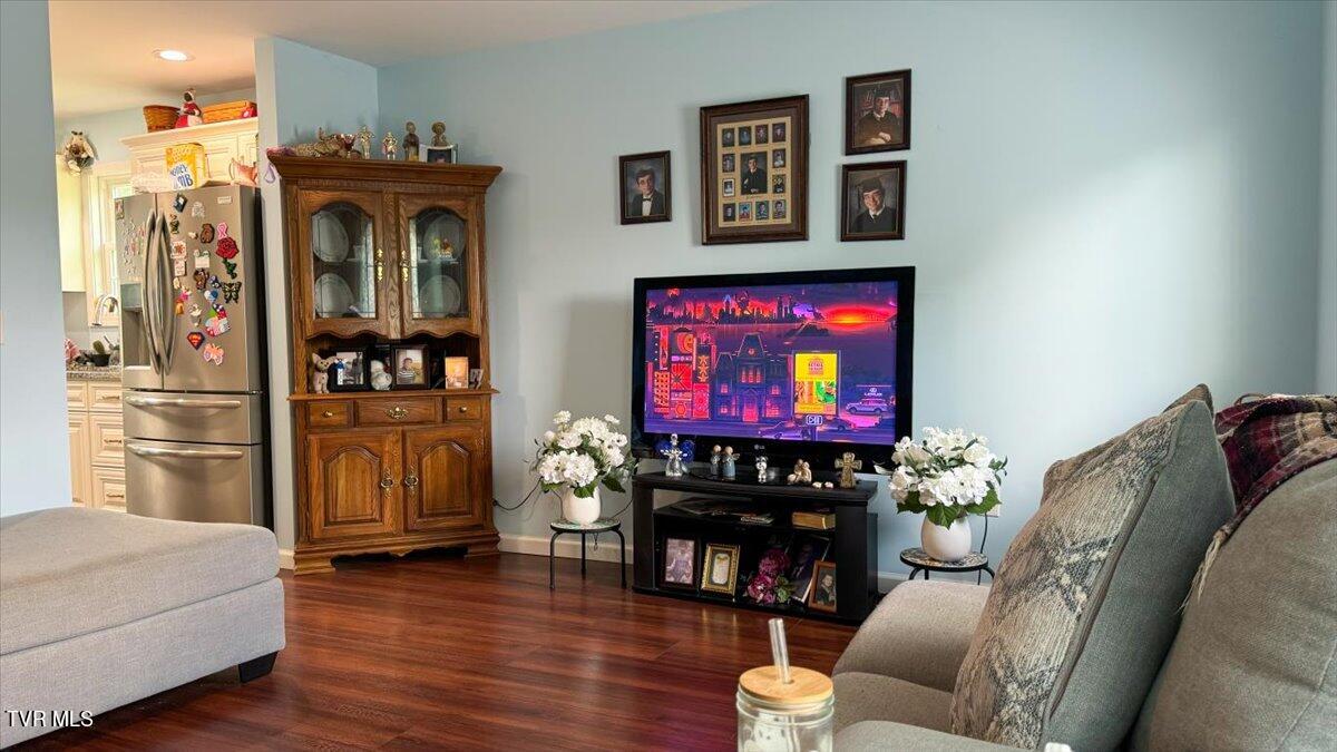 312 Kaywood Avenue, Mount Carmel, Tennessee image 16