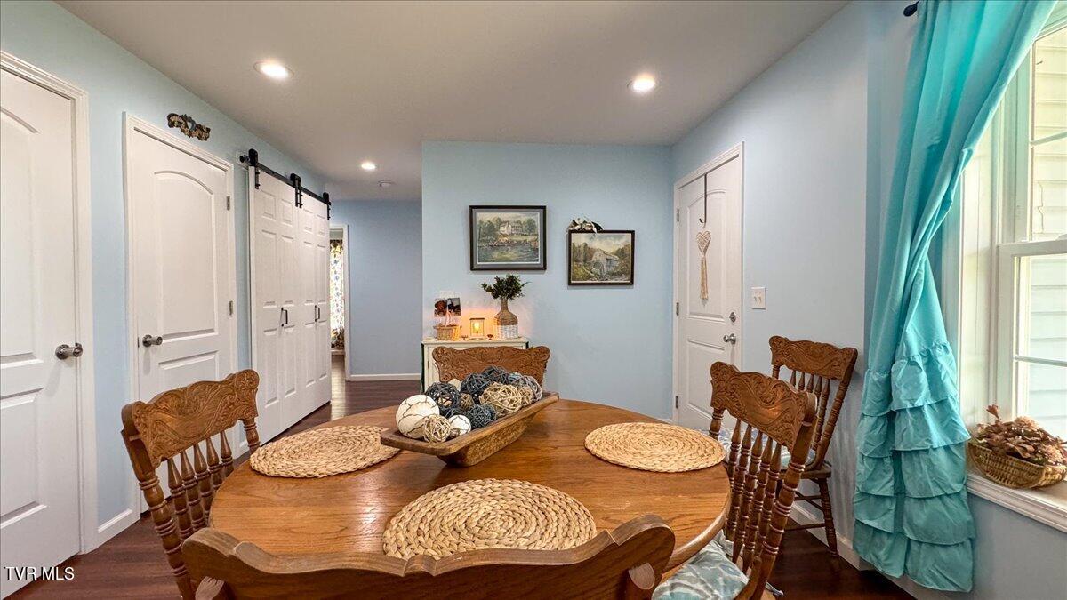 312 Kaywood Avenue, Mount Carmel, Tennessee image 6