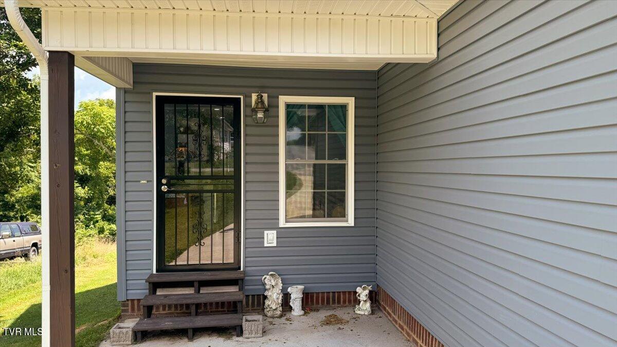 312 Kaywood Avenue, Mount Carmel, Tennessee image 5