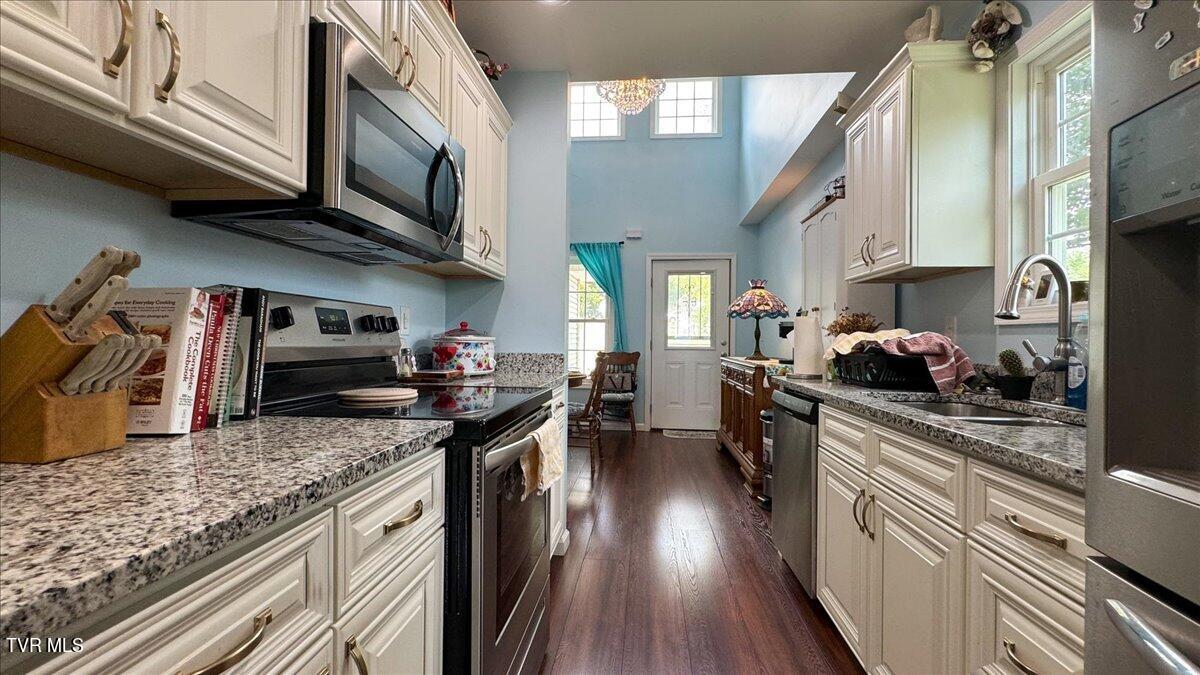 312 Kaywood Avenue, Mount Carmel, Tennessee image 10