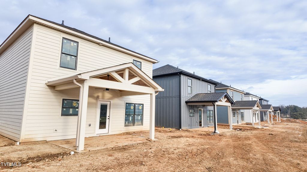 Photo of 304 Monroe Drive, Bristol, TN 37620 (MLS # 9989844)