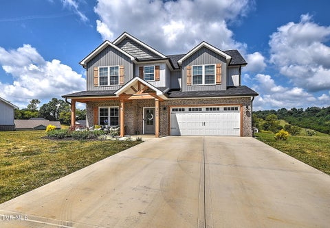 Photo of 939 Daybreak Crest, Jonesborough, TN 37659 (MLS # 10000378)