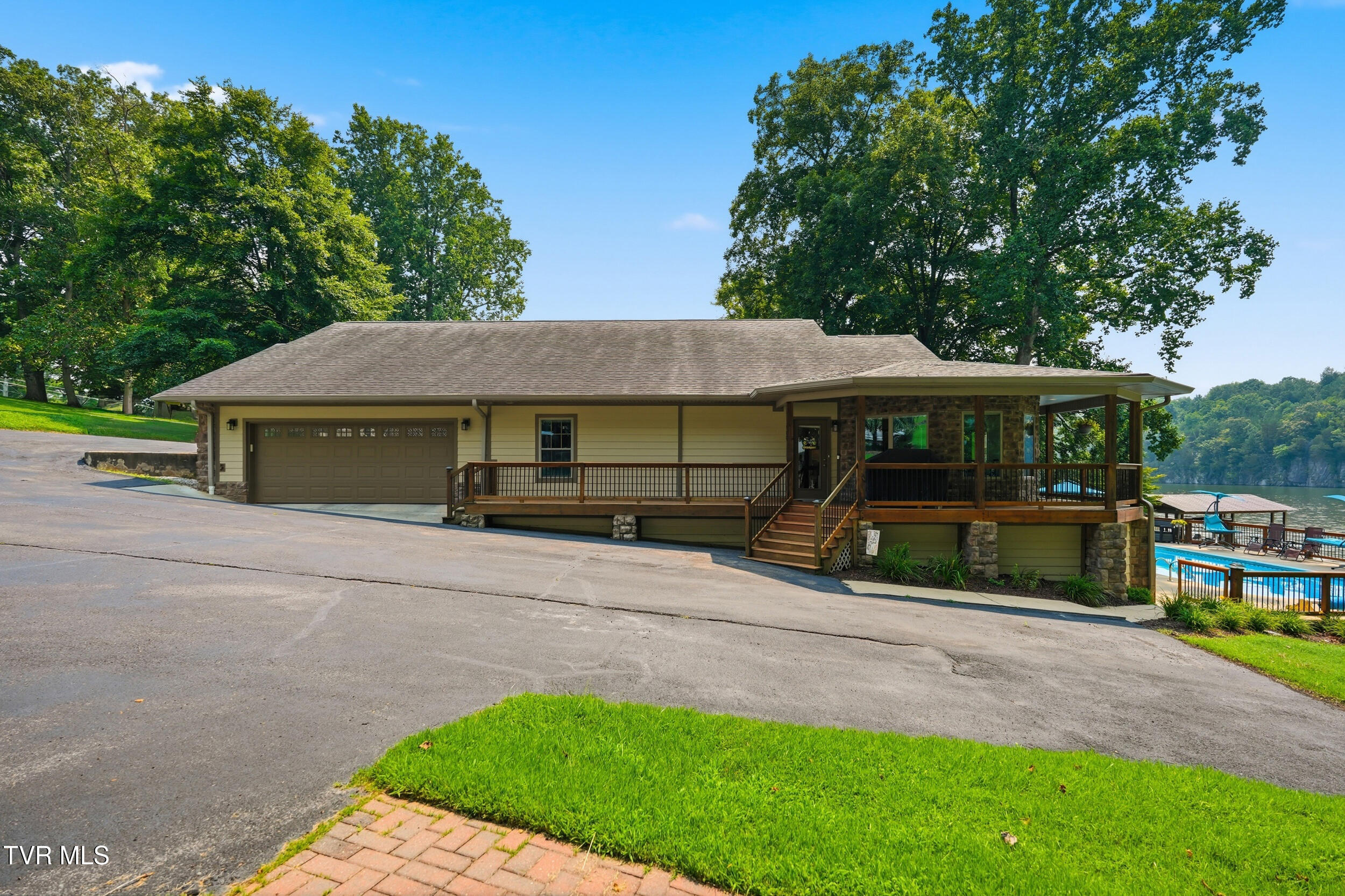 788 Lake Point Drive