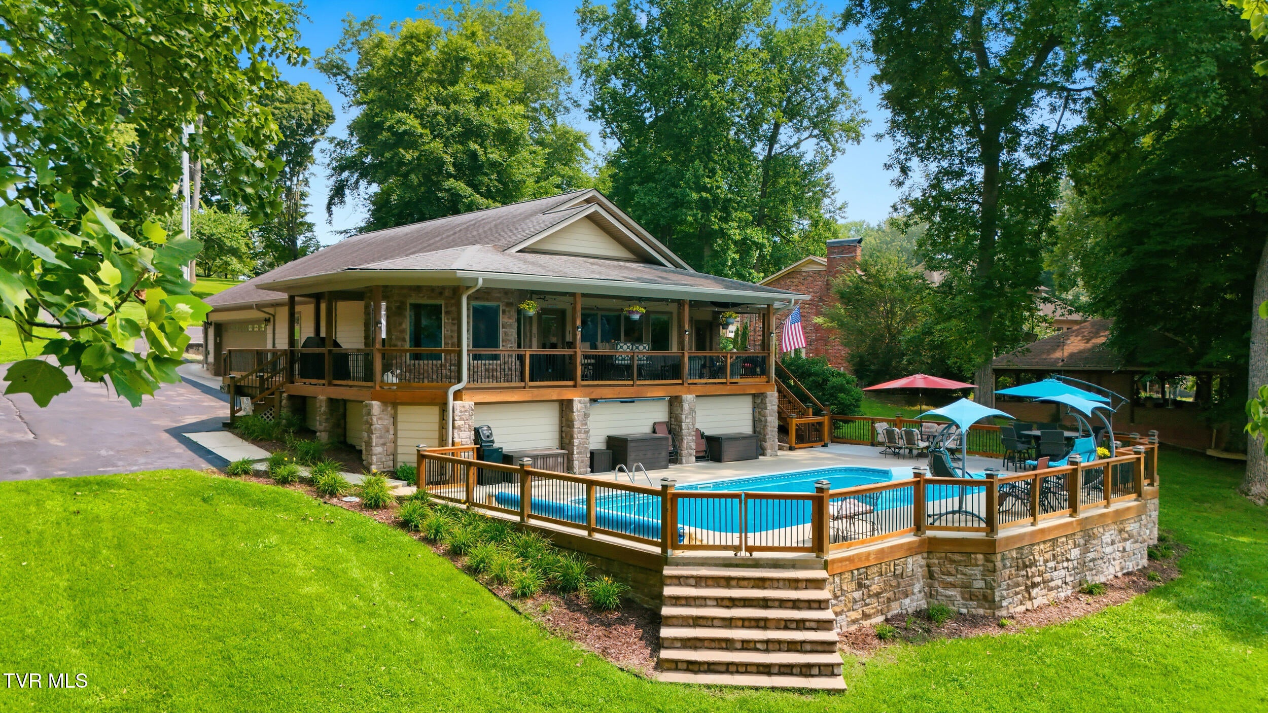 788 Lake Point Drive