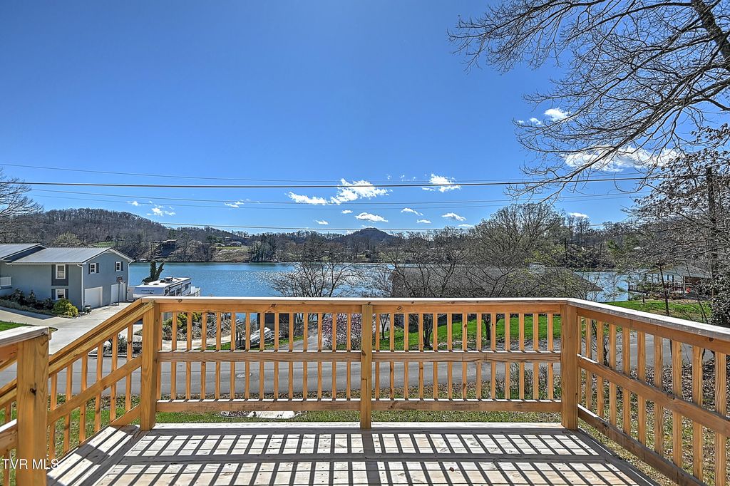 Photo of 3601 Hazelnut Drive, Kingsport, TN 37664 (MLS # 9992600)