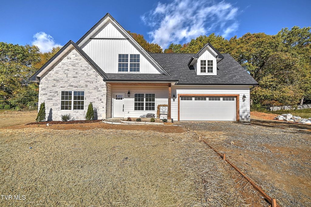 Photo of 1906 Cherokee Road, Johnson City, TN 37604 (MLS # 9987446)