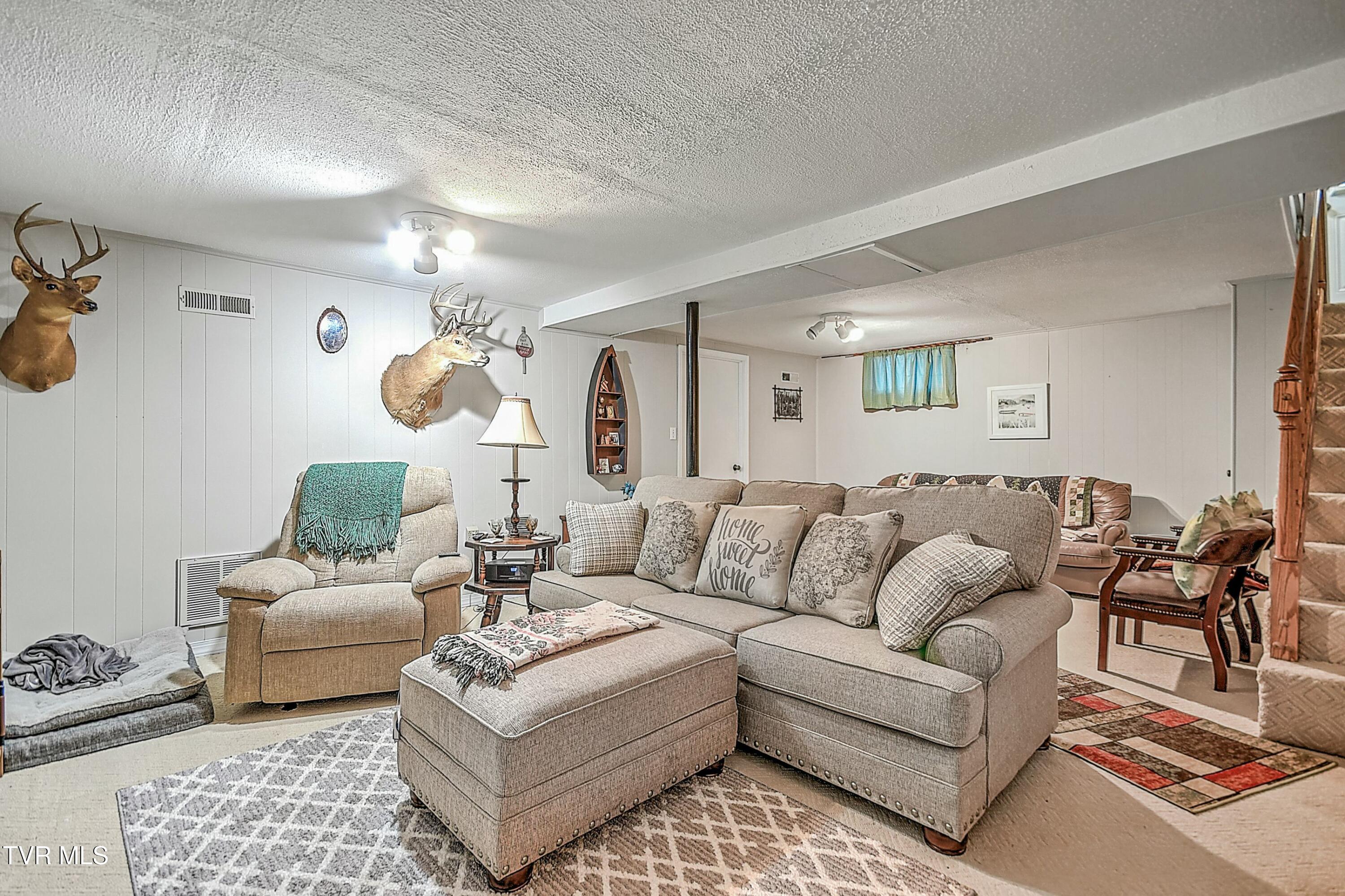524 Navaho Trail, Bristol, Virginia image 30