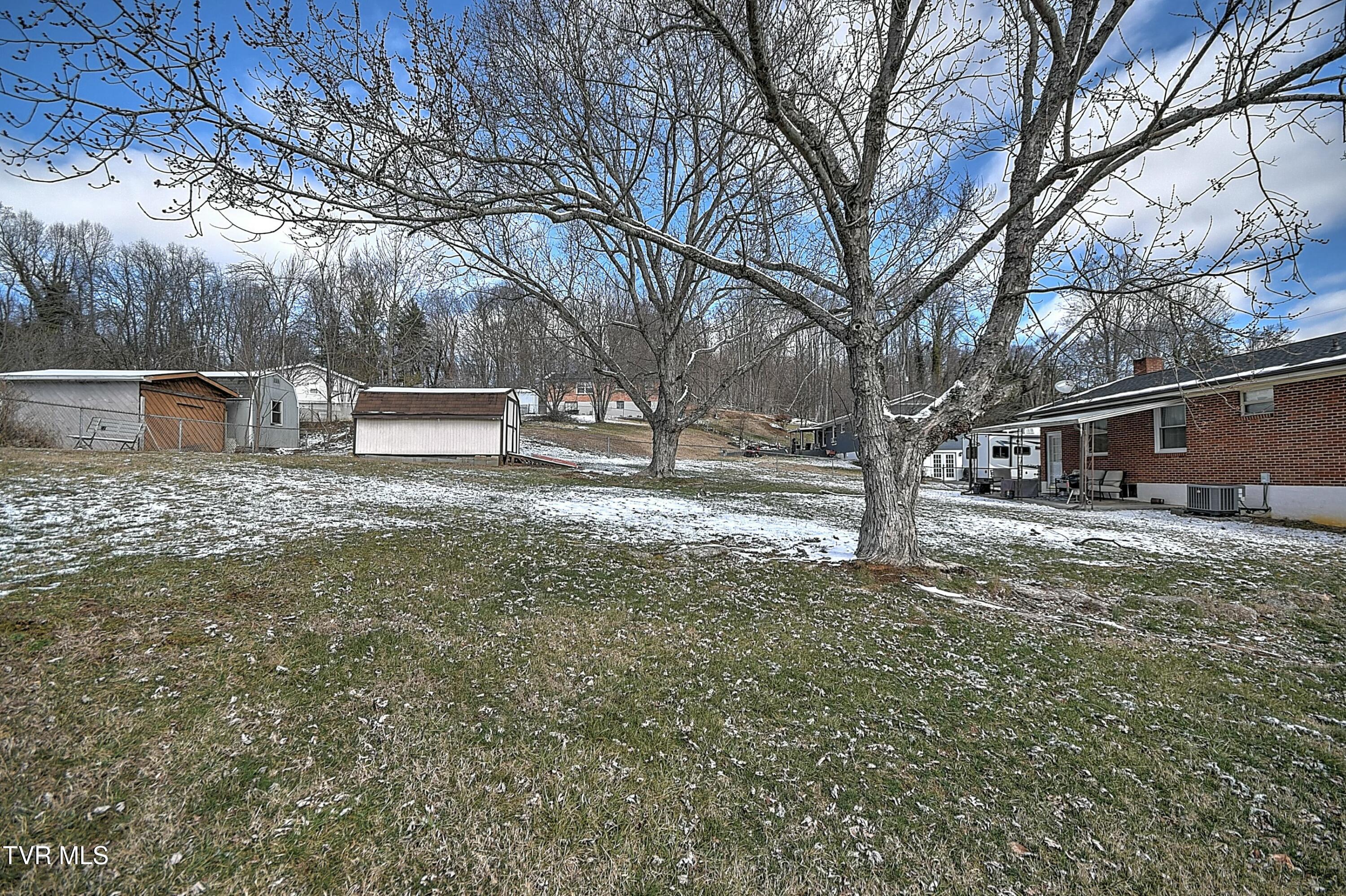 524 Navaho Trail, Bristol, Virginia image 37