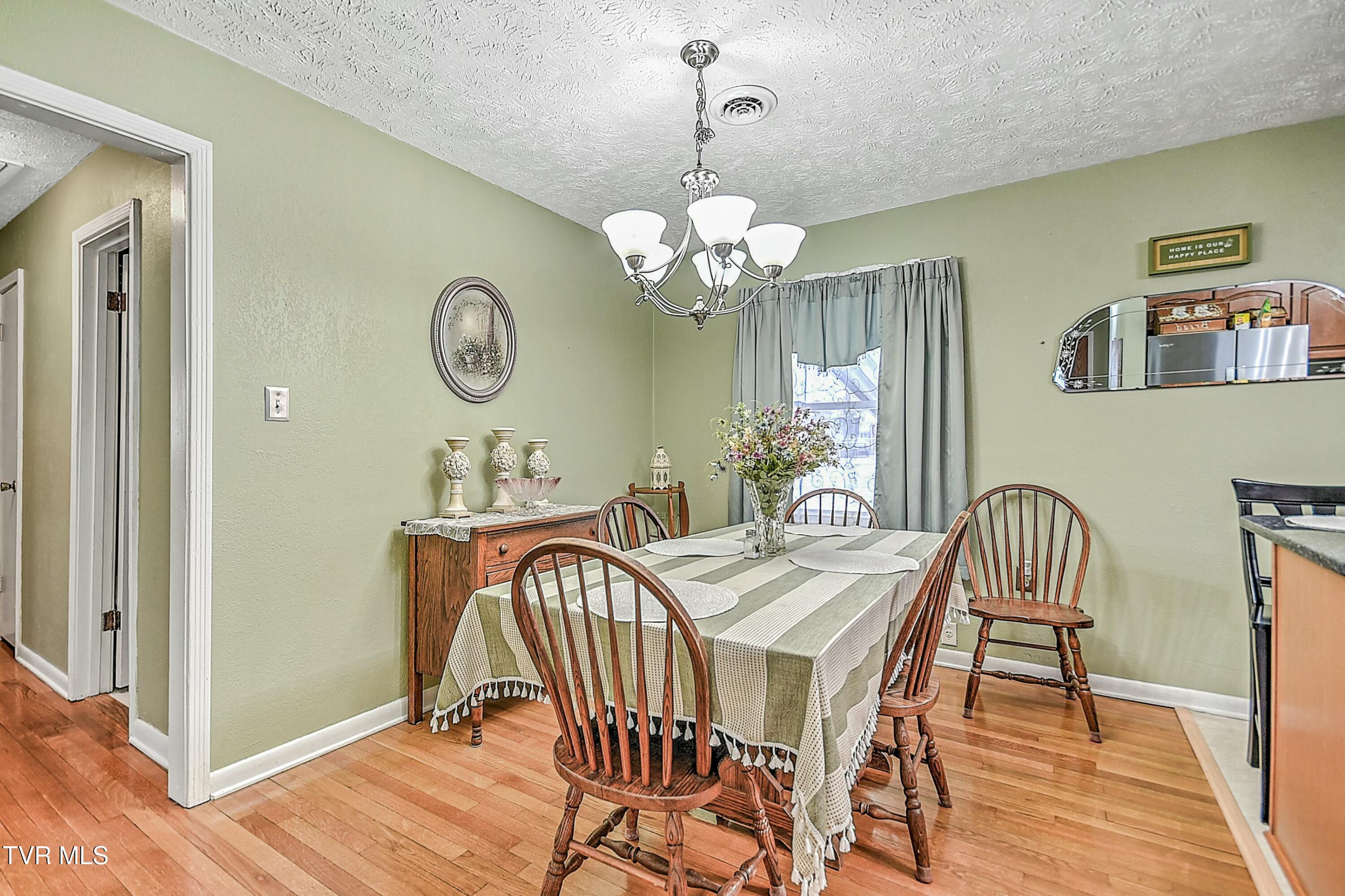 524 Navaho Trail, Bristol, Virginia image 14