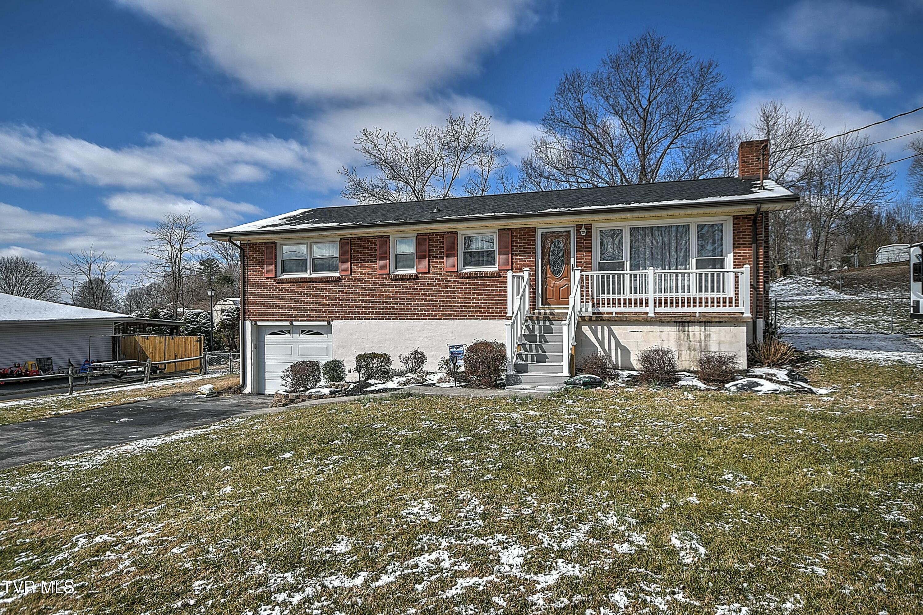 524 Navaho Trail, Bristol, Virginia image 1