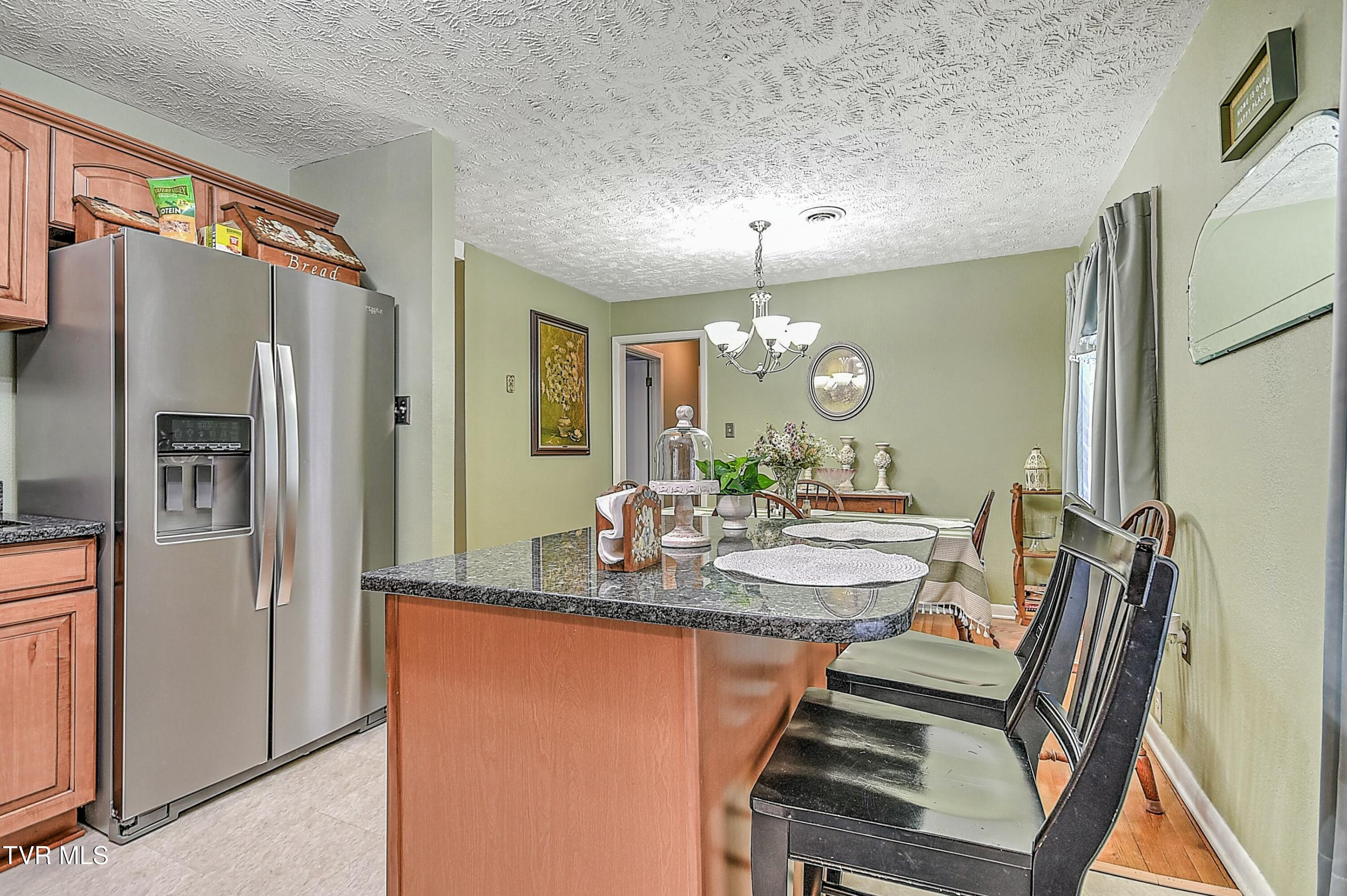 524 Navaho Trail, Bristol, Virginia image 10