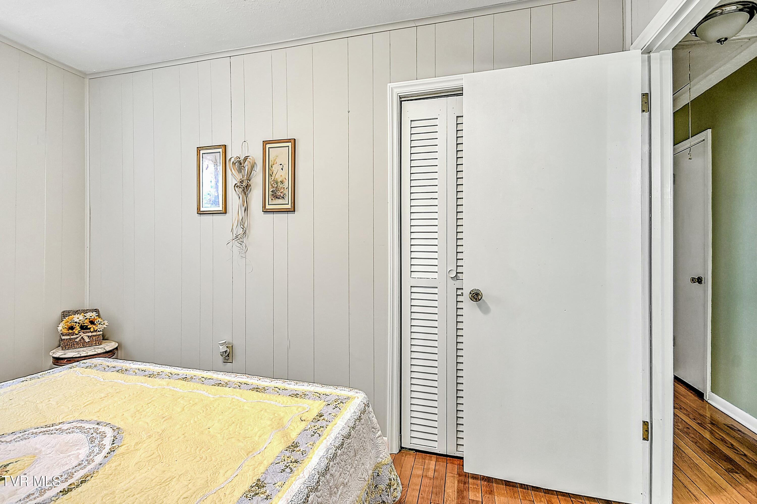 524 Navaho Trail, Bristol, Virginia image 24