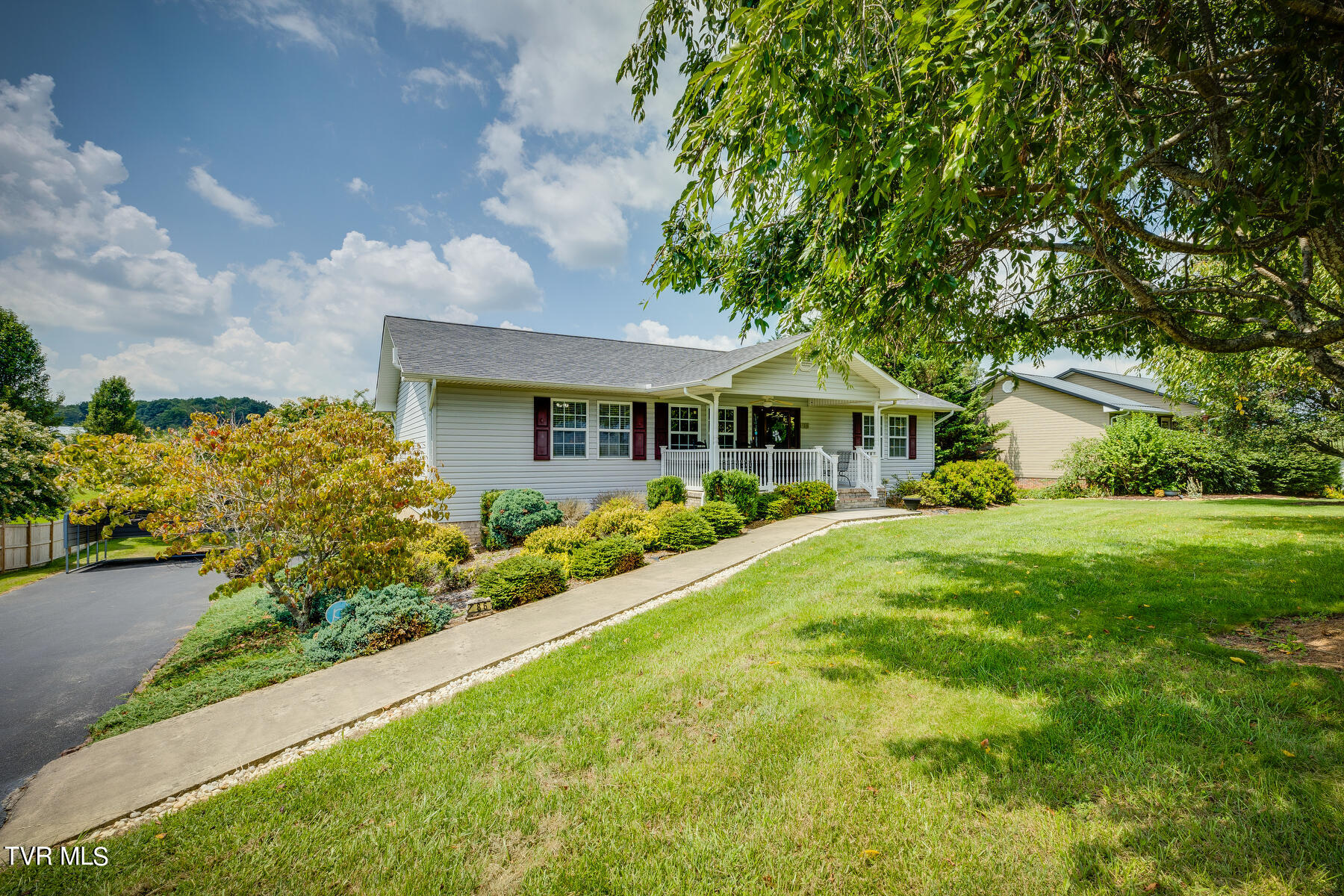 186 Kincheloe Road, Fall Branch, Tennessee image 3