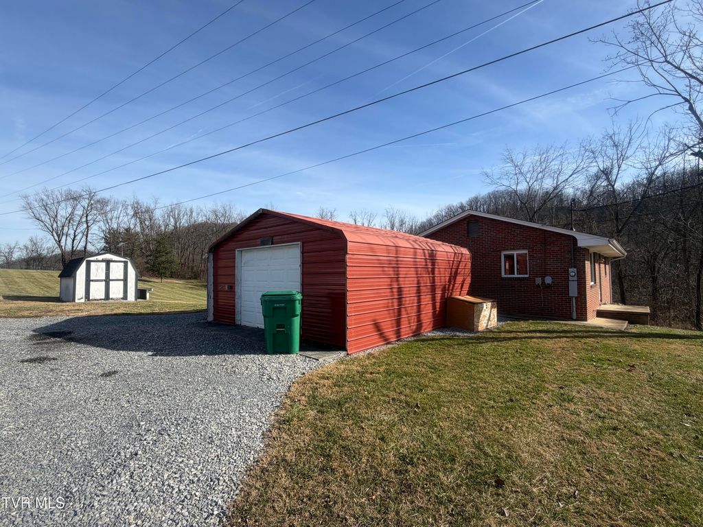Photo of 273 Fairford Lane, Blountville, TN 37617 (MLS # 9989885)
