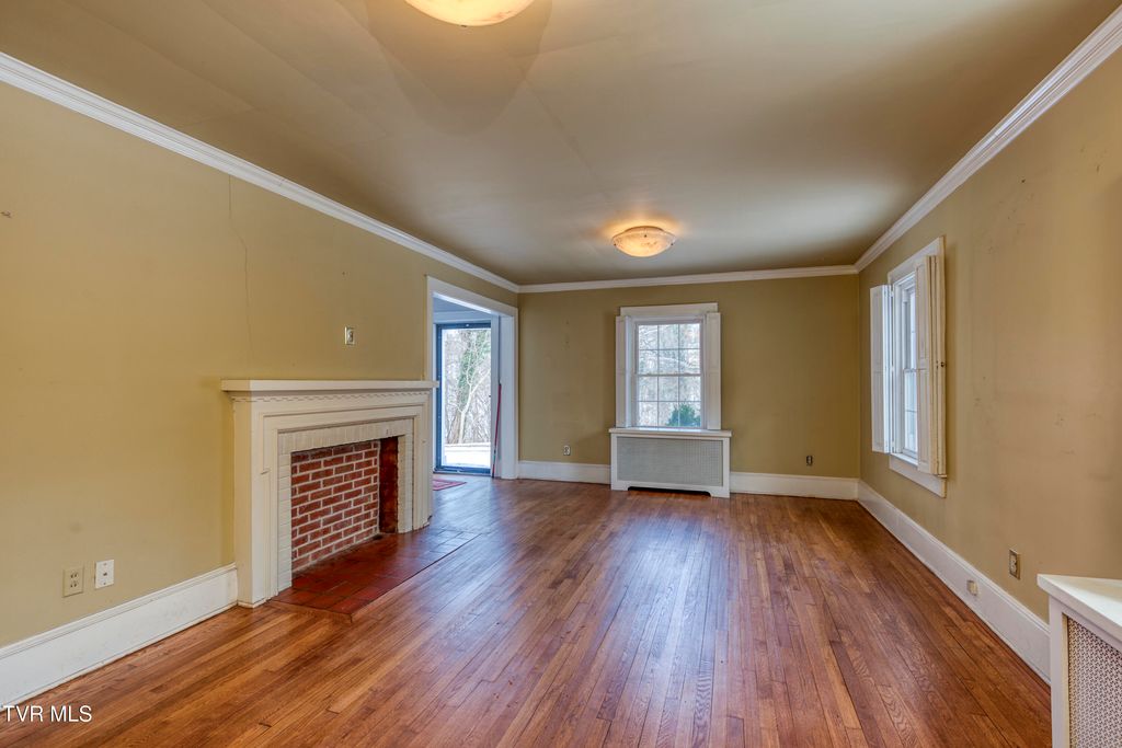 Photo of 346 North Street, Marion, VA 24354 (MLS # 9976018)