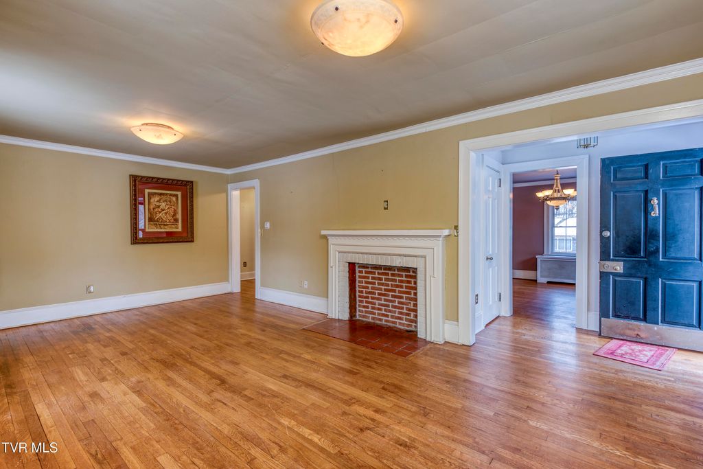 Photo of 346 North Street, Marion, VA 24354 (MLS # 9976018)