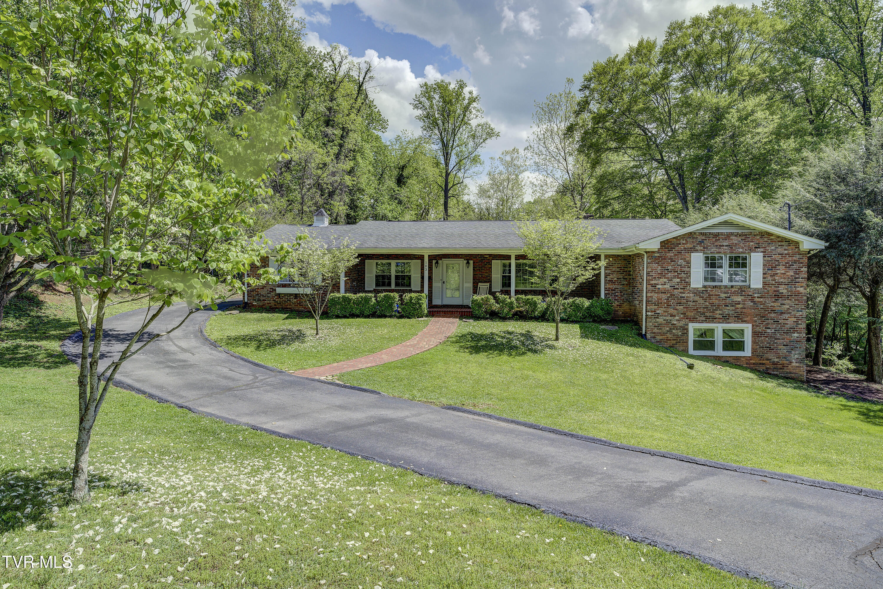 103 Dogwood Lane, Johnson City, Tennessee image 5