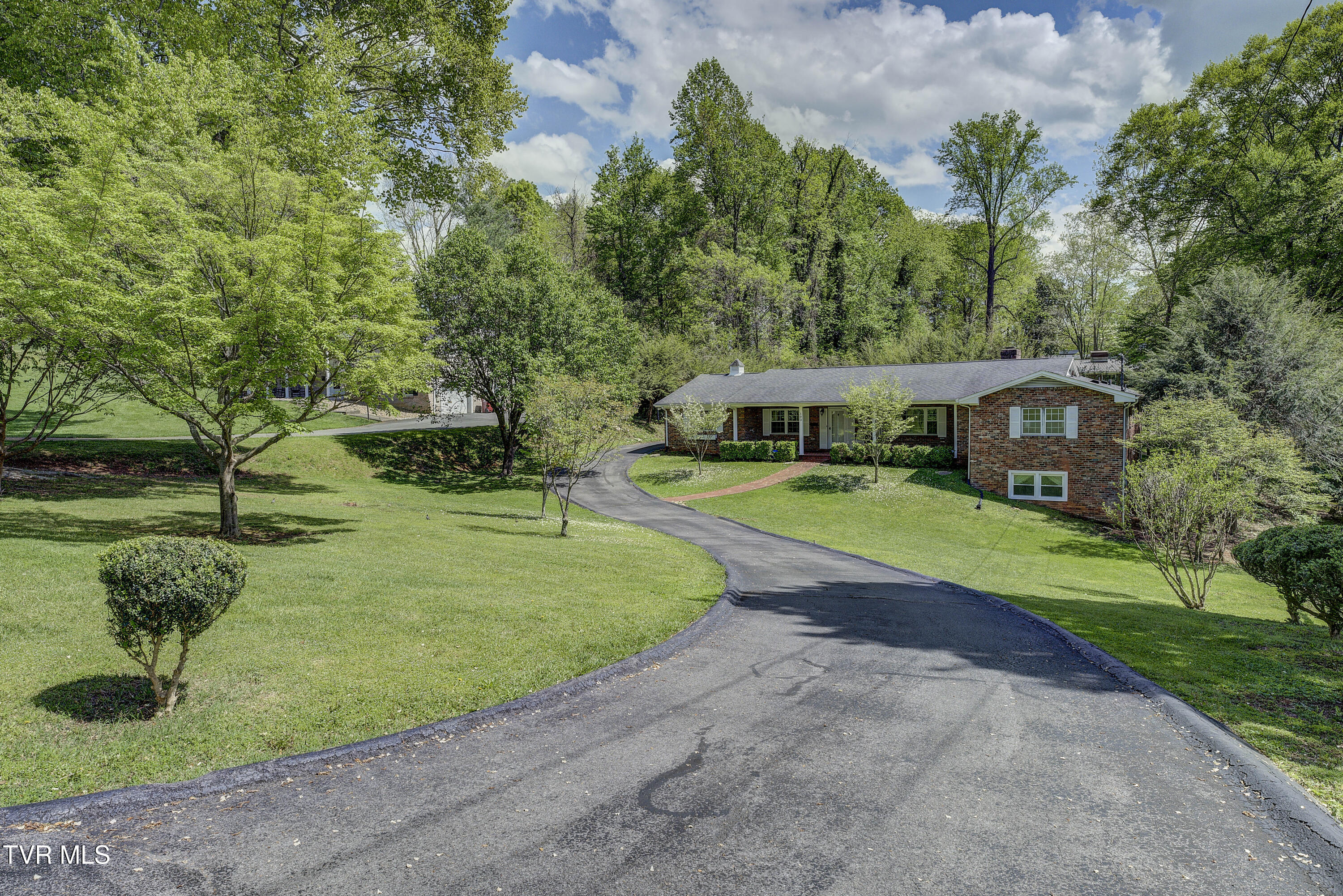 103 Dogwood Lane, Johnson City, Tennessee image 4