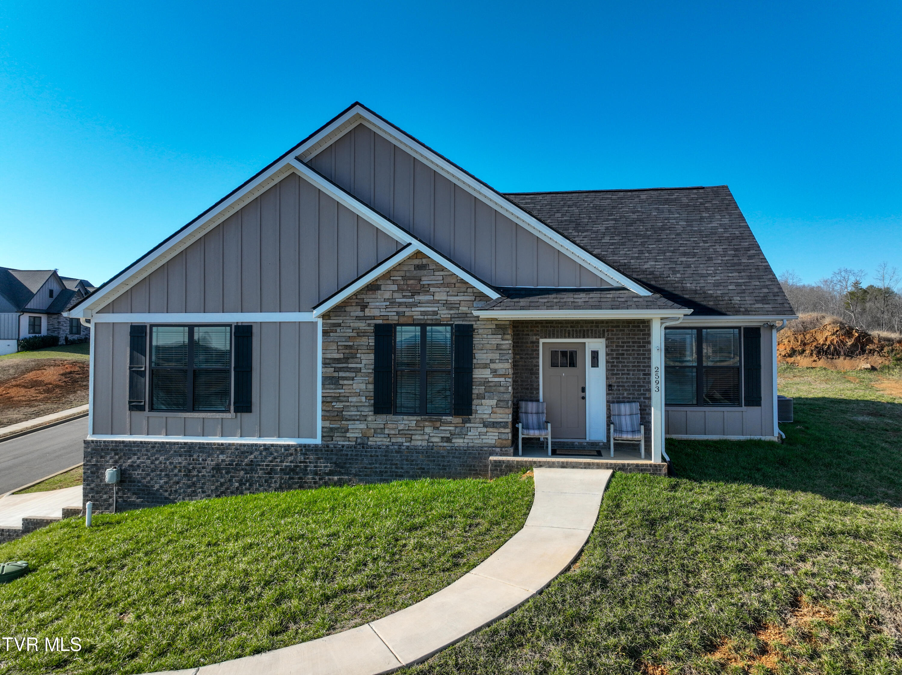 2593 Shoreline Vista, Morristown, Tennessee image 2