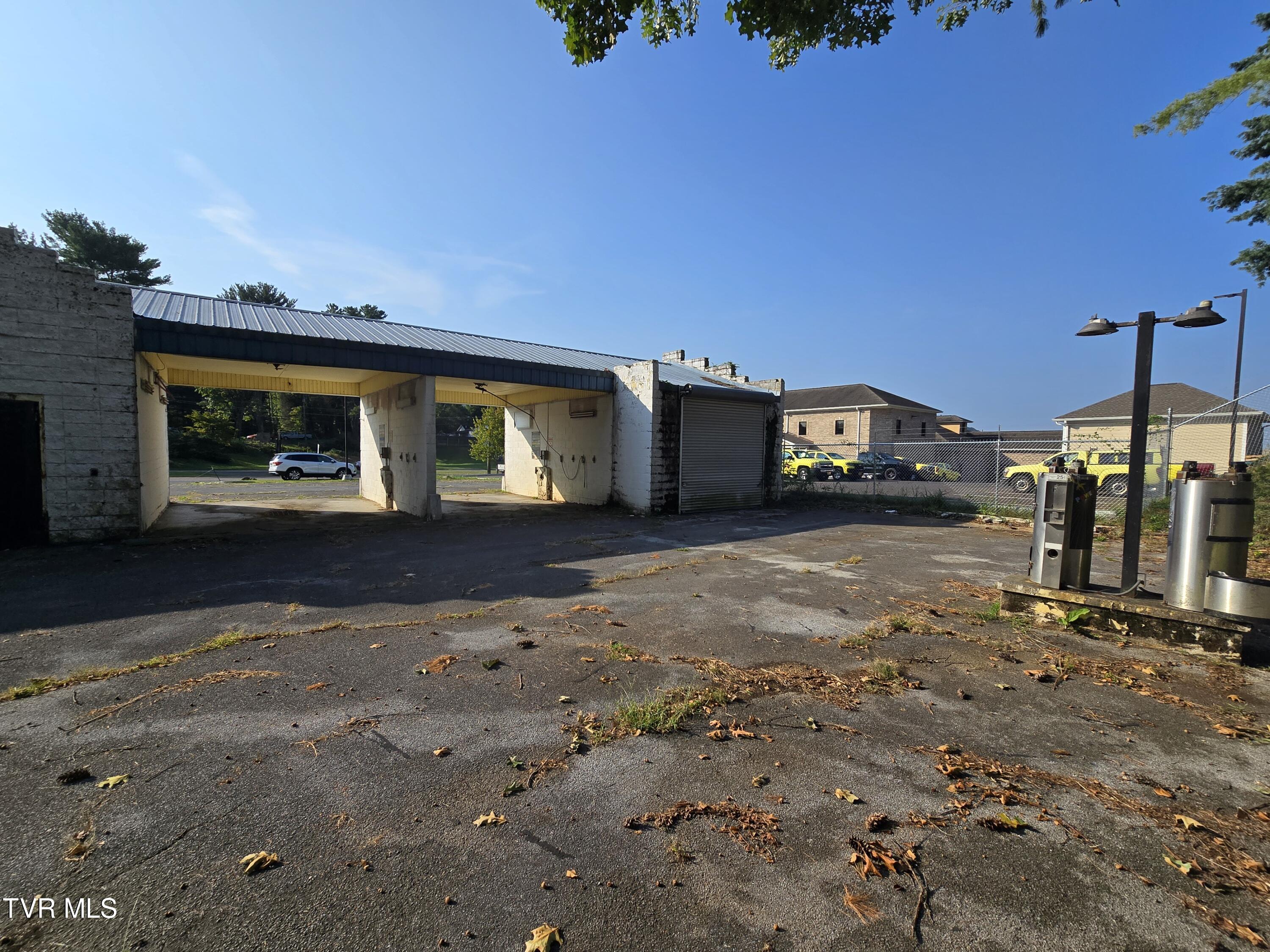 1708 Volunteer Parkway, Bristol, Tennessee image 7