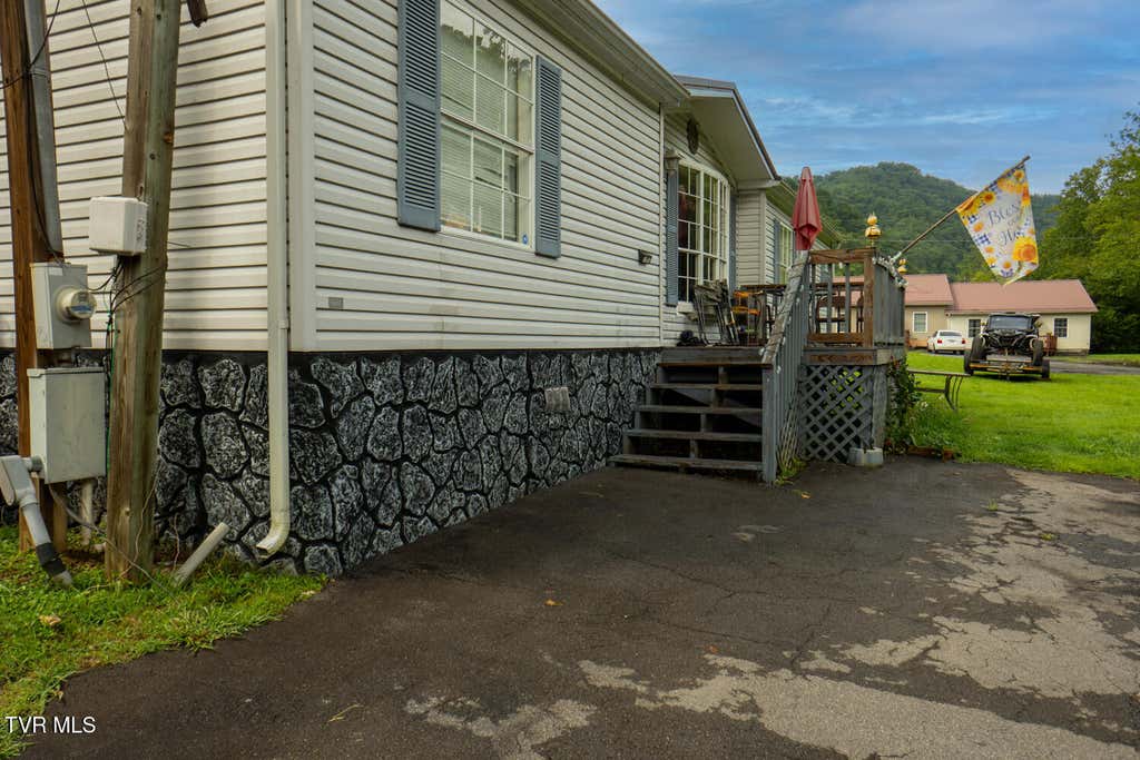 Photo of 2497 Slate Creek Road, Grundy, VA 24614 (MLS # 9999553)