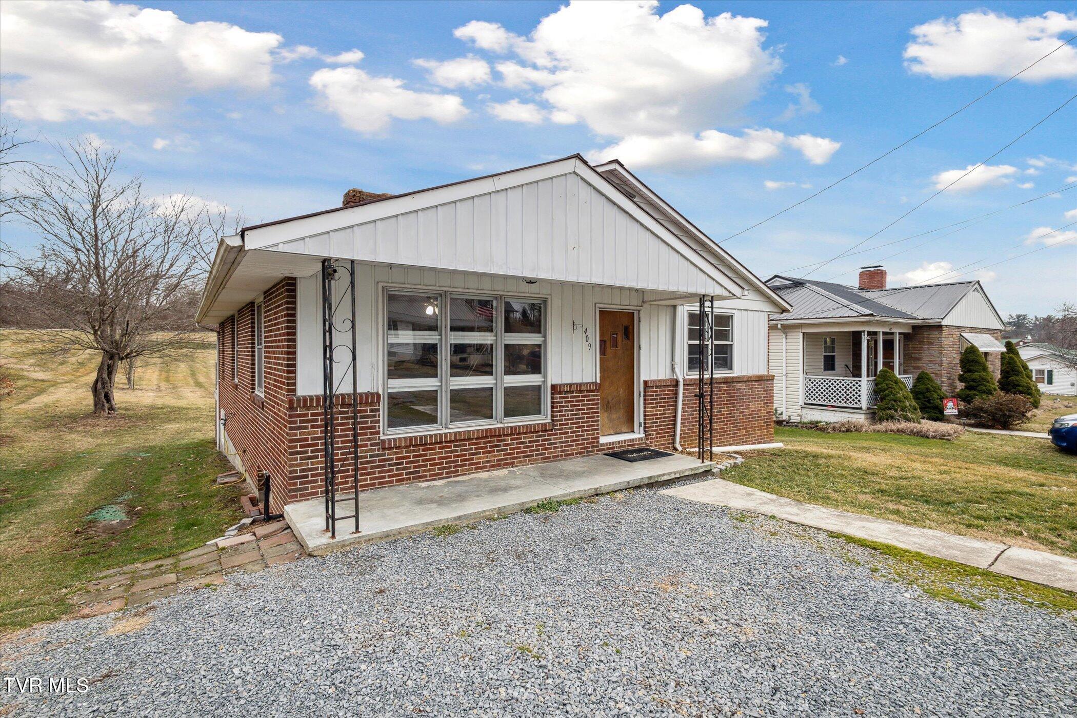409 Crescent Drive, Glade Spring, Virginia image 4