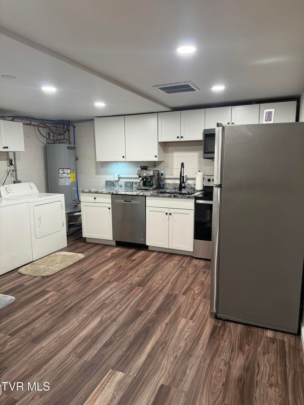 Photo of 917 Sullivan Street, Kingsport, TN 37660 (MLS # 9984970)