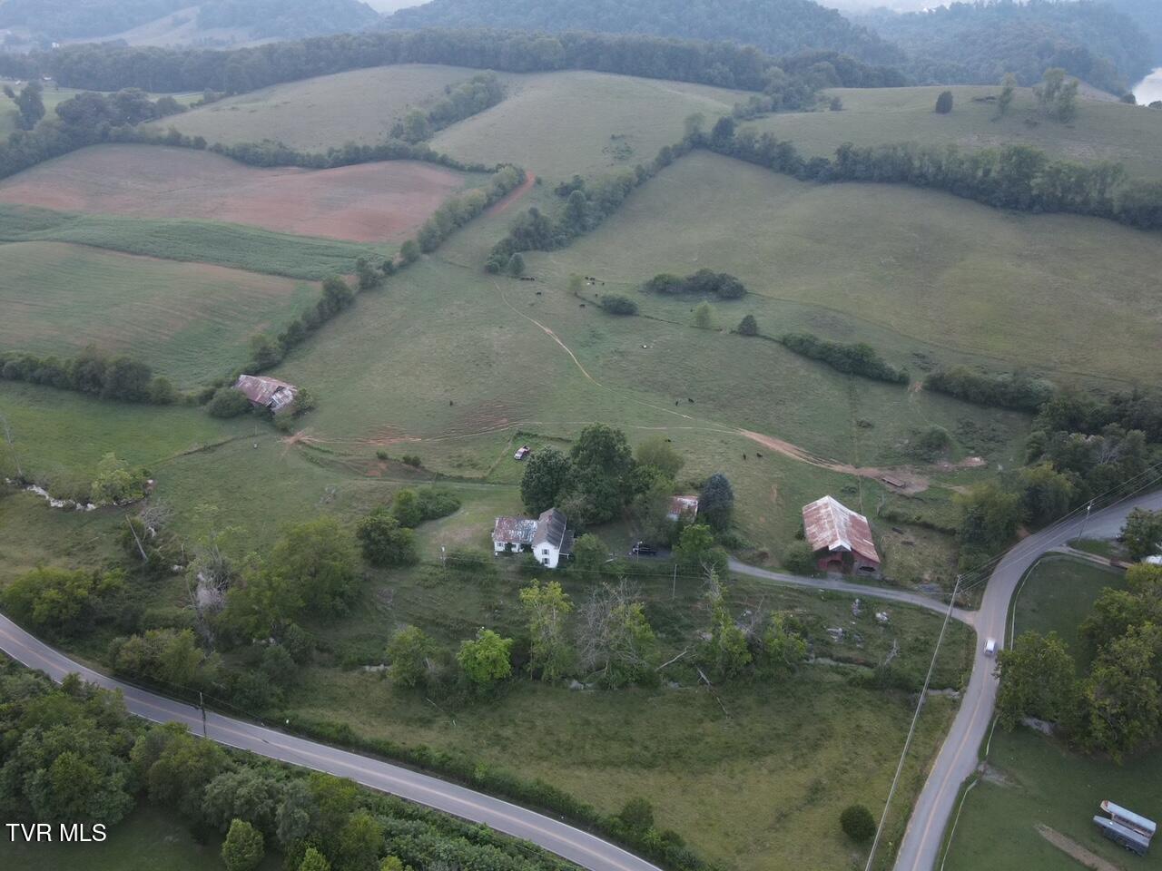 1578 Hunting Hill Road, Bluff City, Tennessee image 32