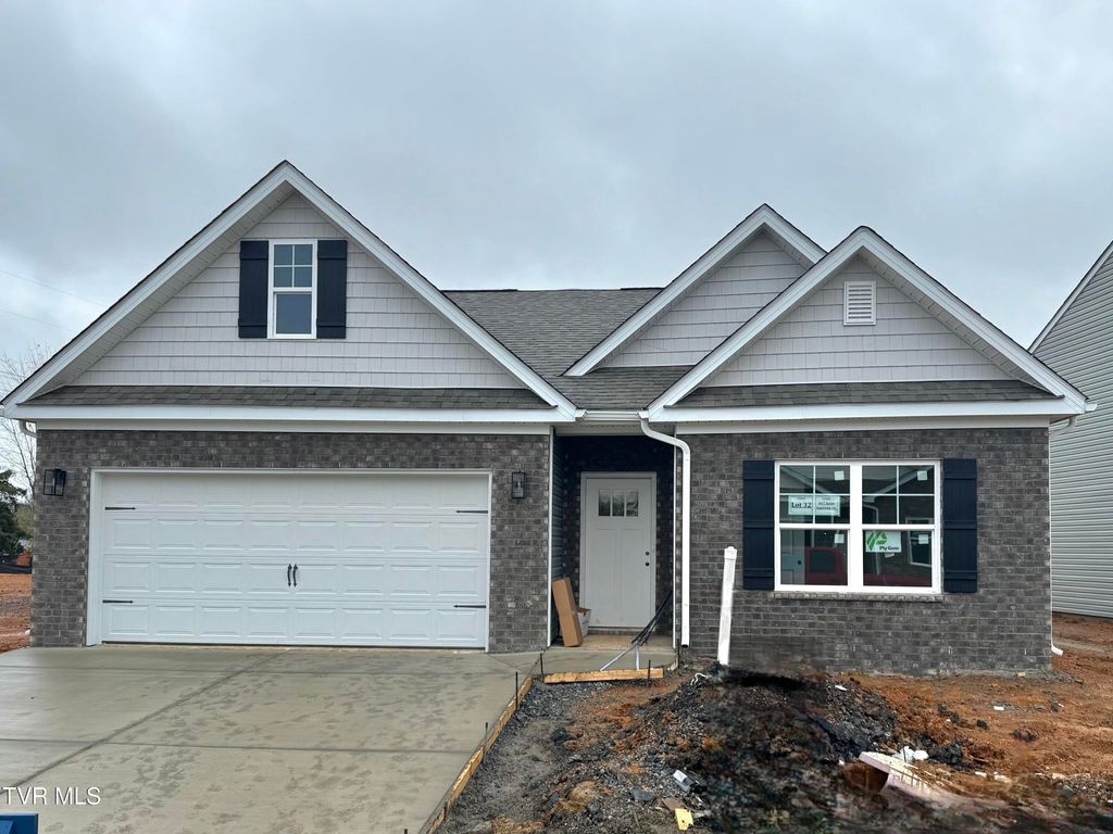 Photo of 667 Saint Andrews Drive Dr, Kingsport, TN 37664 (MLS # 9985075)