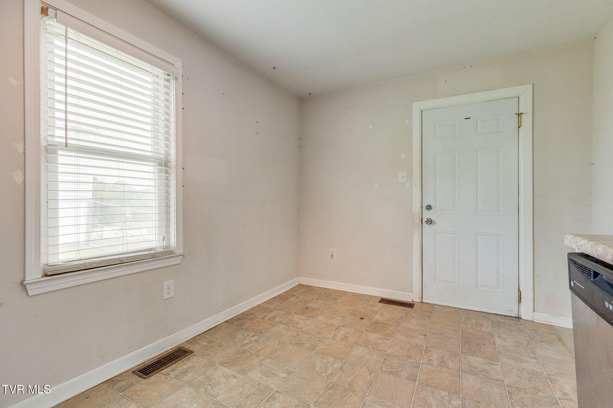 6186 Penn Road, Bristol, Virginia image 11