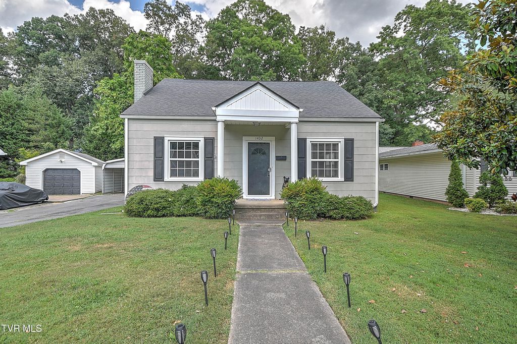 Photo of 1432 Valley Street, Kingsport, TN 37660 (MLS # 9983264)