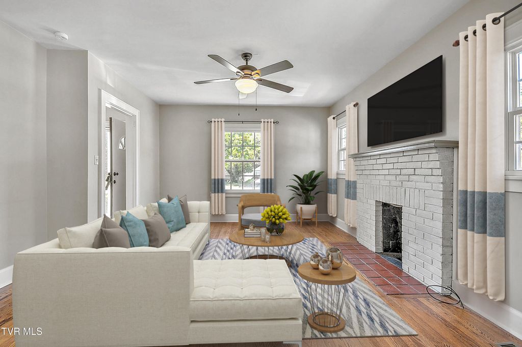 Photo of 1432 Valley Street, Kingsport, TN 37660 (MLS # 9983264)