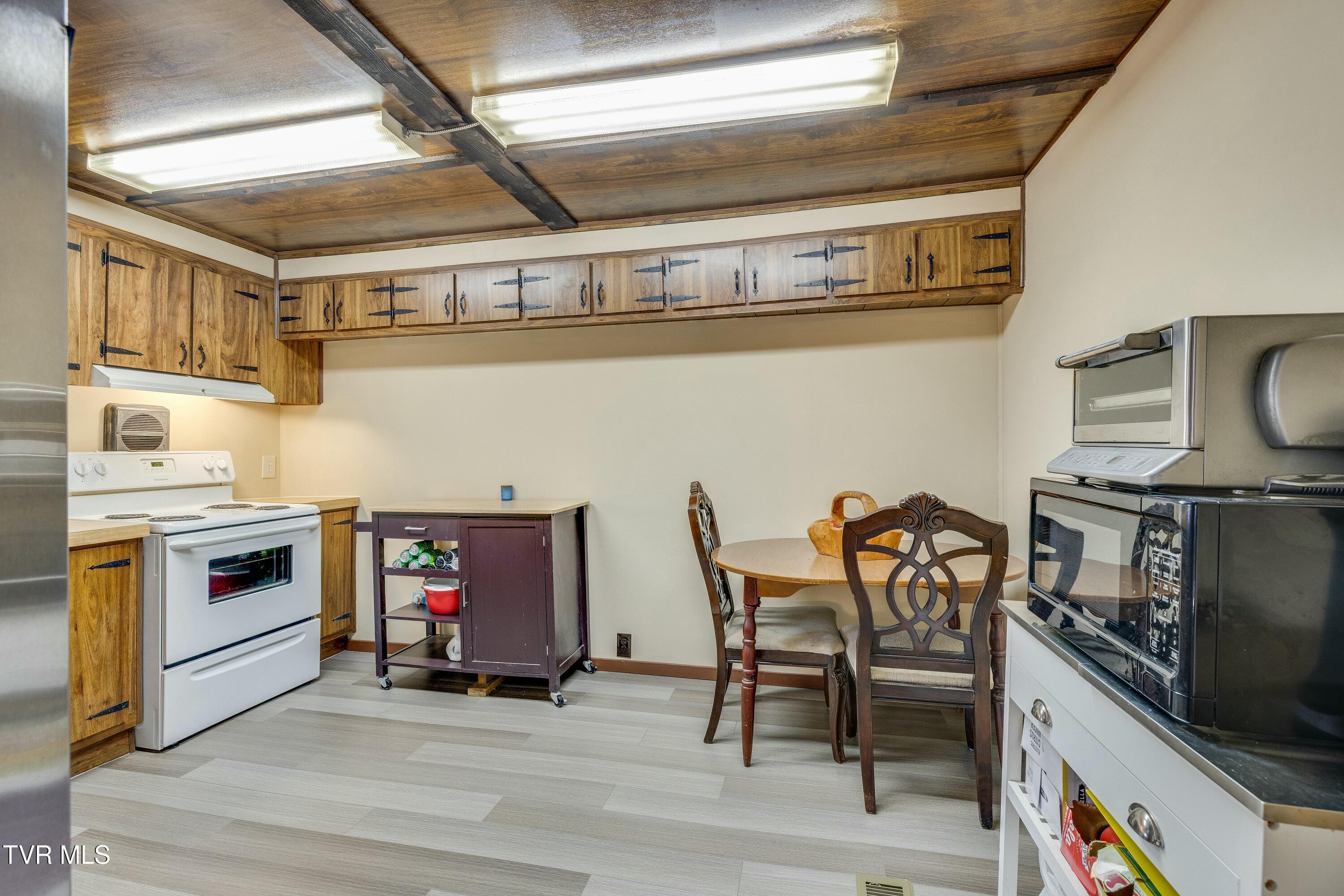 349 Mckeehan Ridge Road, Elizabethton, Tennessee image 11