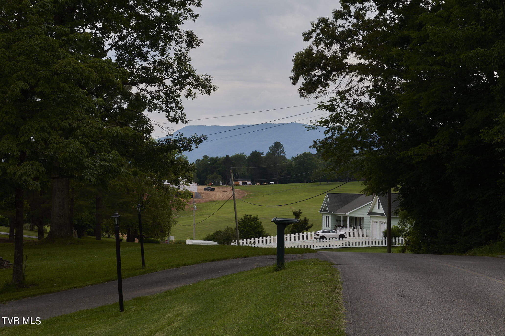 221 Golf Club Drive, Newport, Tennessee image 3