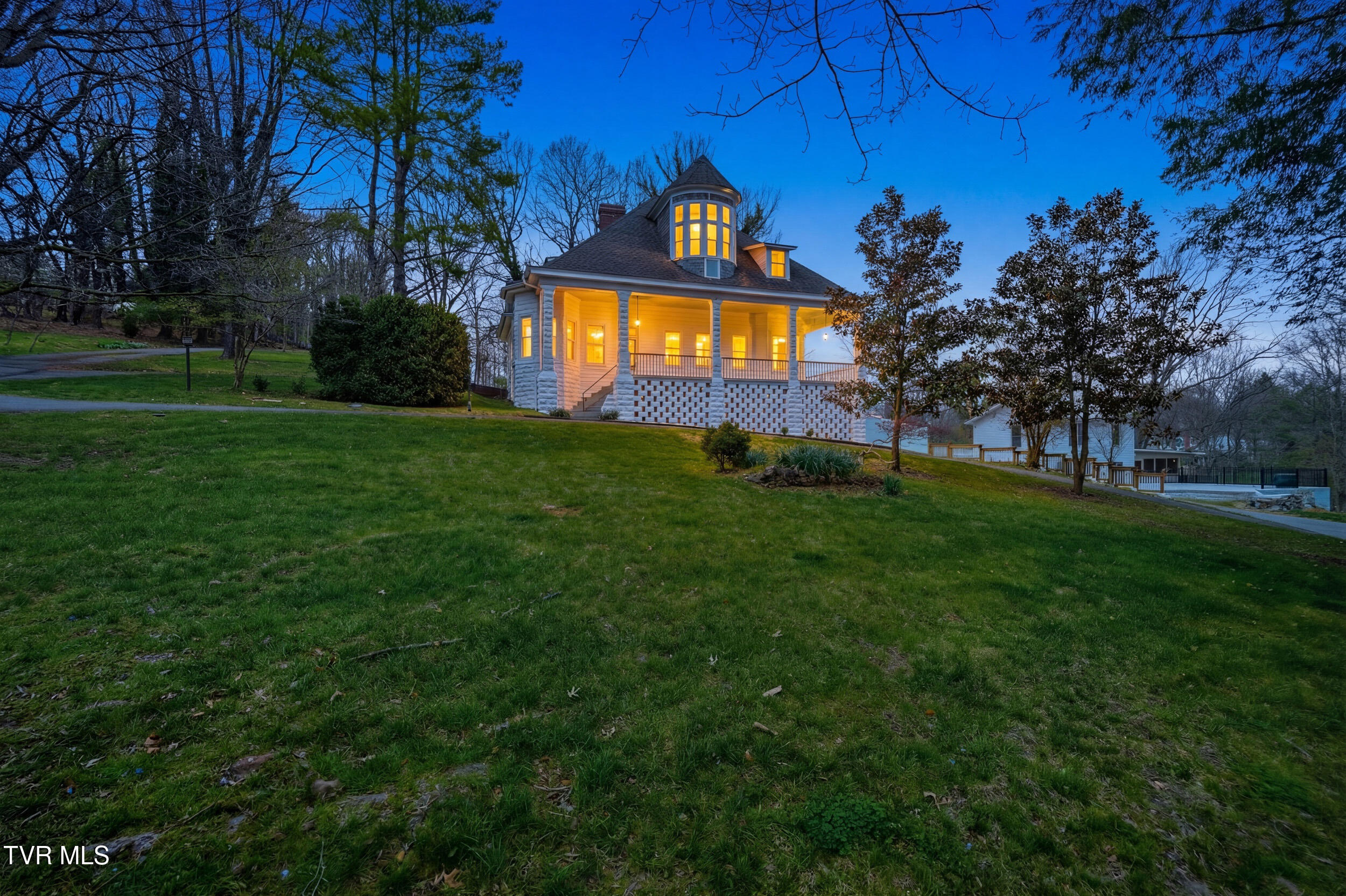 243 Northwest Mason Place