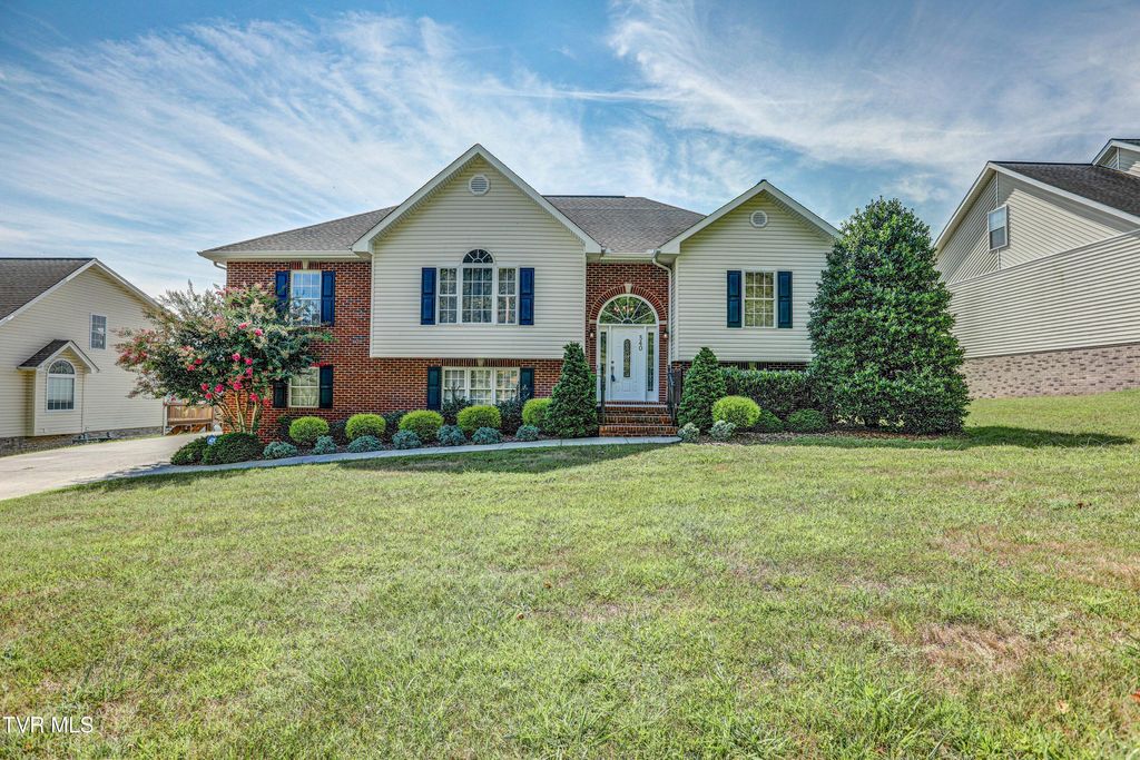Photo of 340 Pactolus Road, Kingsport, TN 37663 (MLS # 9986631)