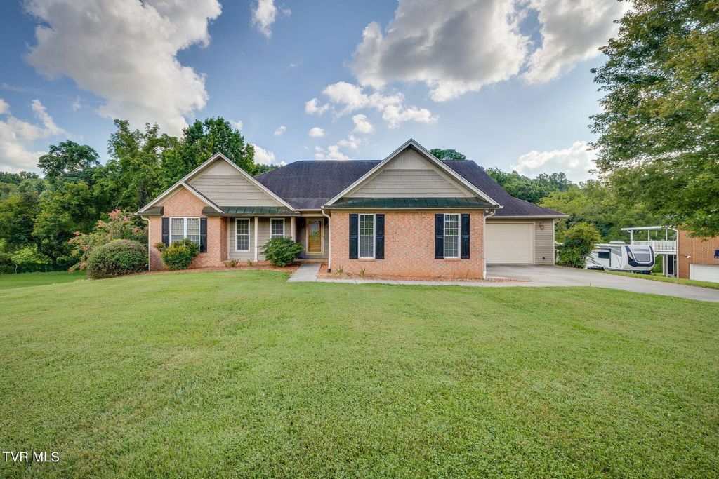 Photo of 1031 Hickory View Drive, Morristown, TN 37814 (MLS # 9984894)