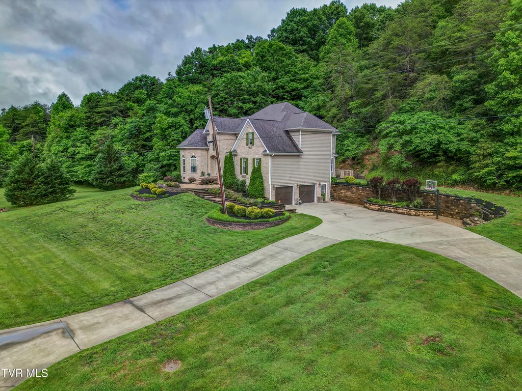 Photo of 2823 Van Hill Road, Greeneville, TN 37745 (MLS # 9995522)