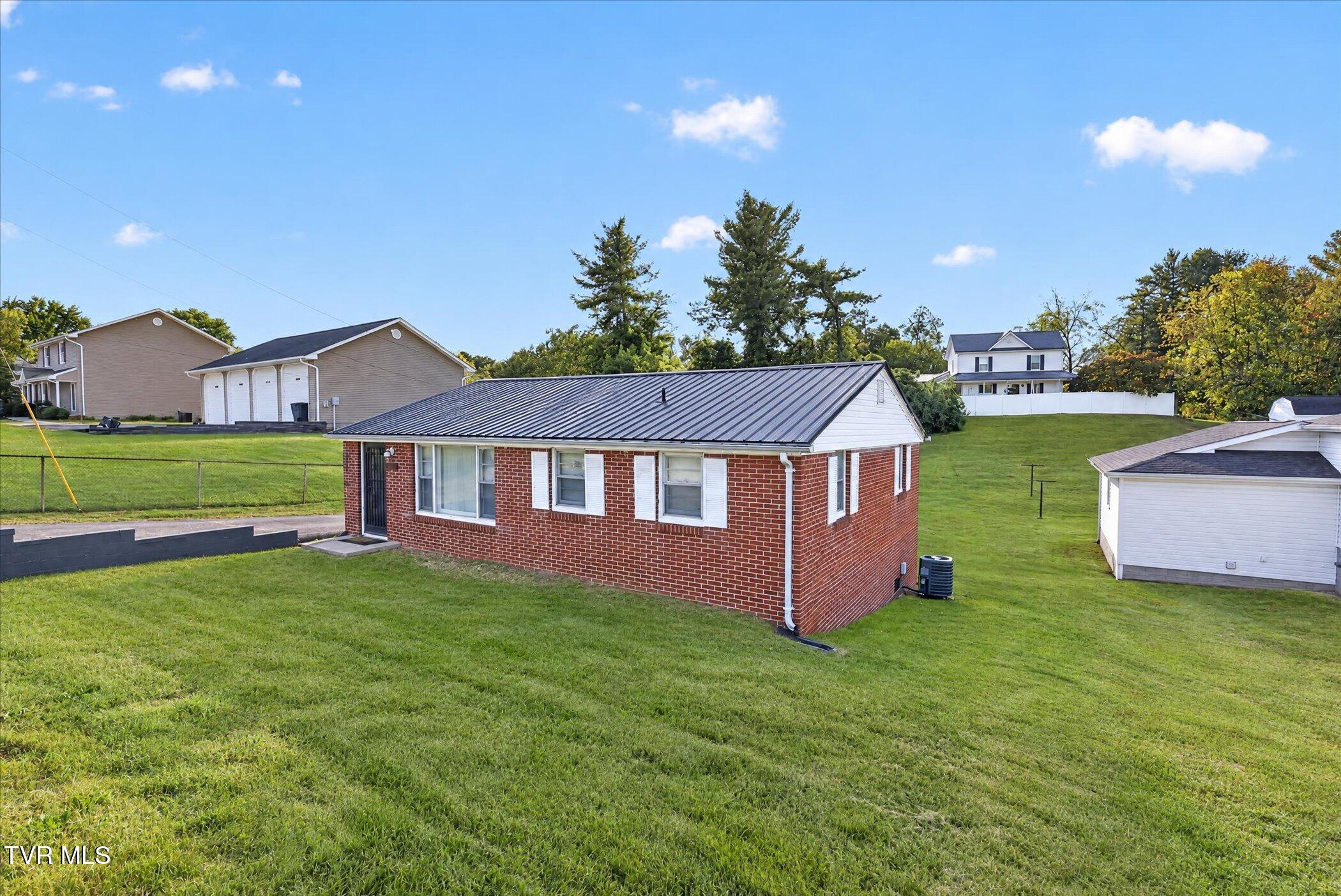 2462 Idle Hour Road