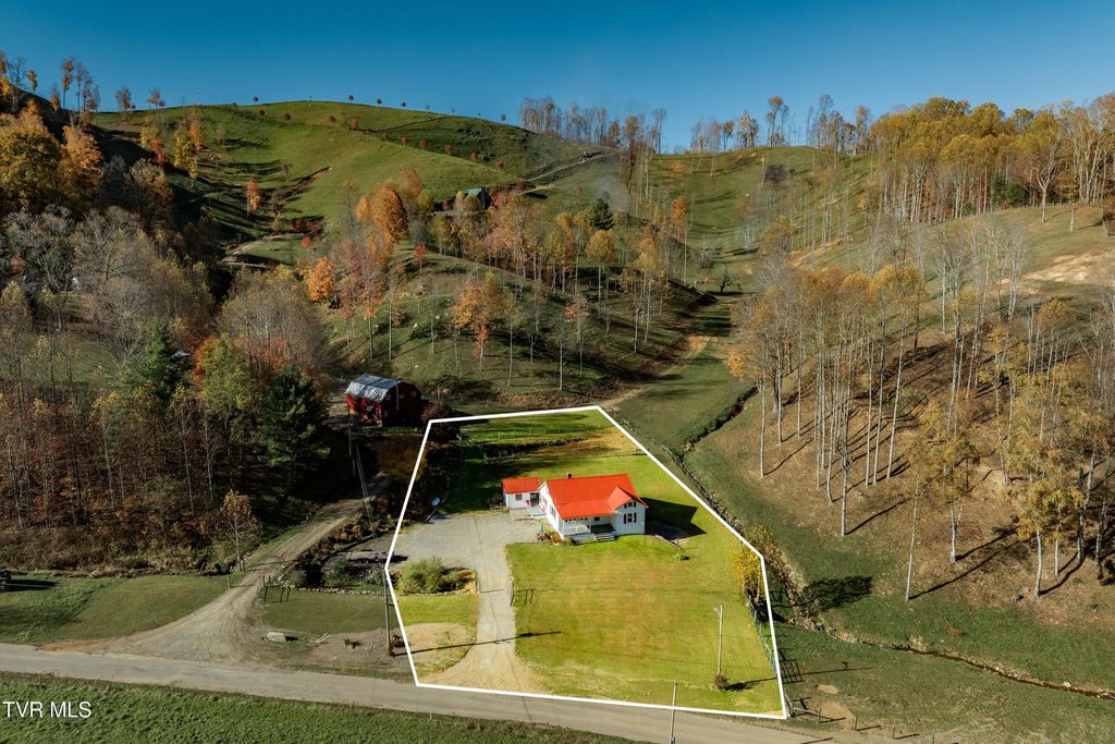 Photo of 1128 Drakes Creek Road, Trade, TN 37691 (MLS # 9994678)