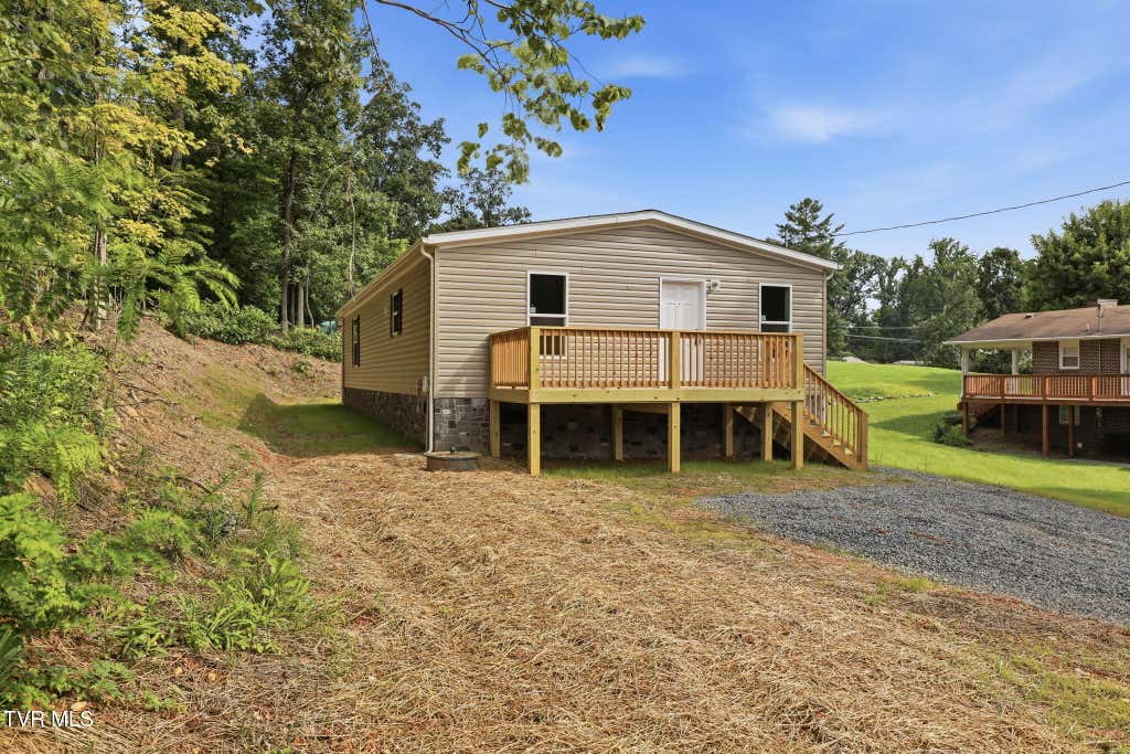 Photo of 306 Willow Street, Mount Carmel, TN 37645 (MLS # 9999414)