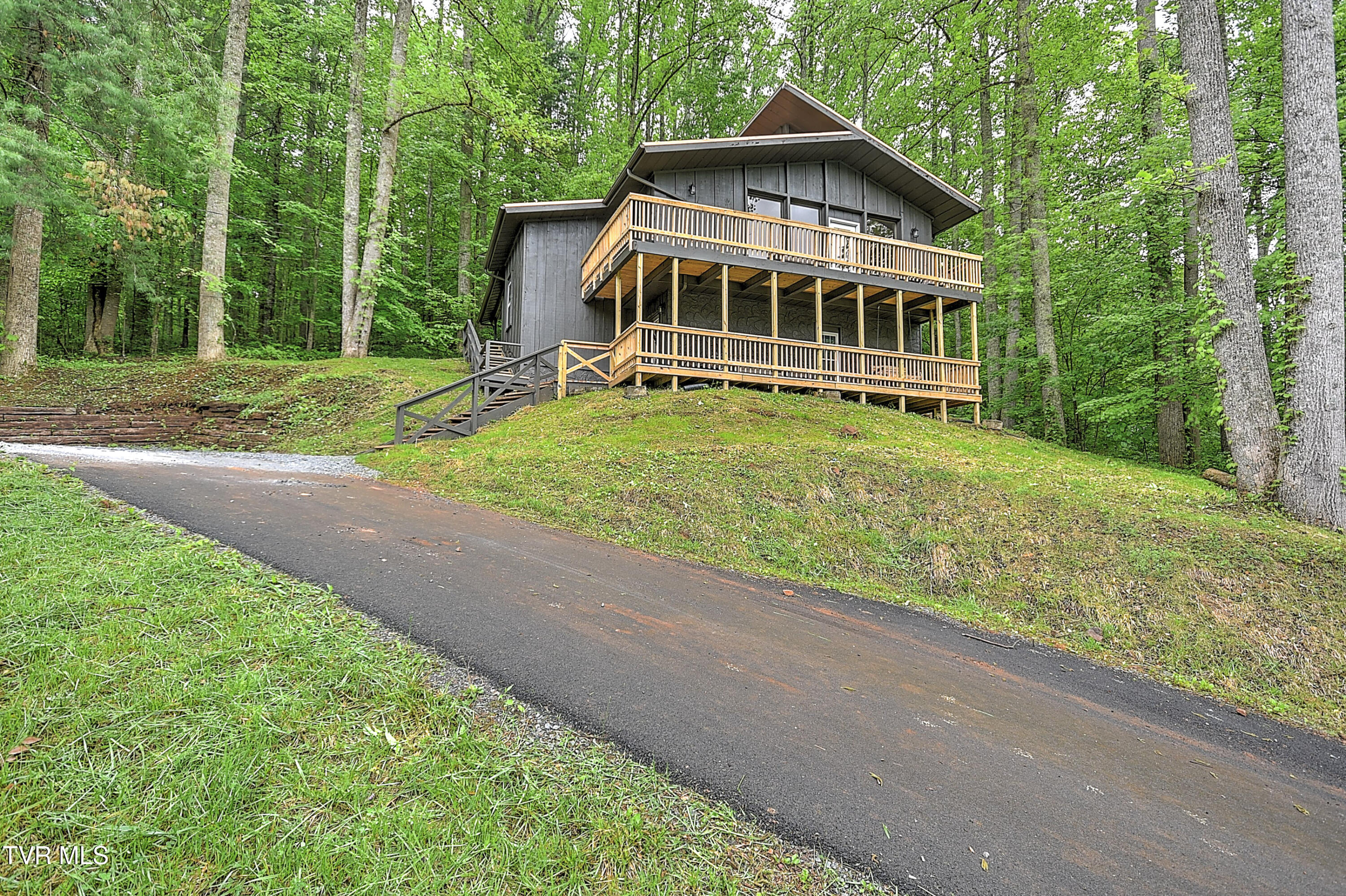 112 Blevins Hollow Road, Elizabethton, Tennessee image 8