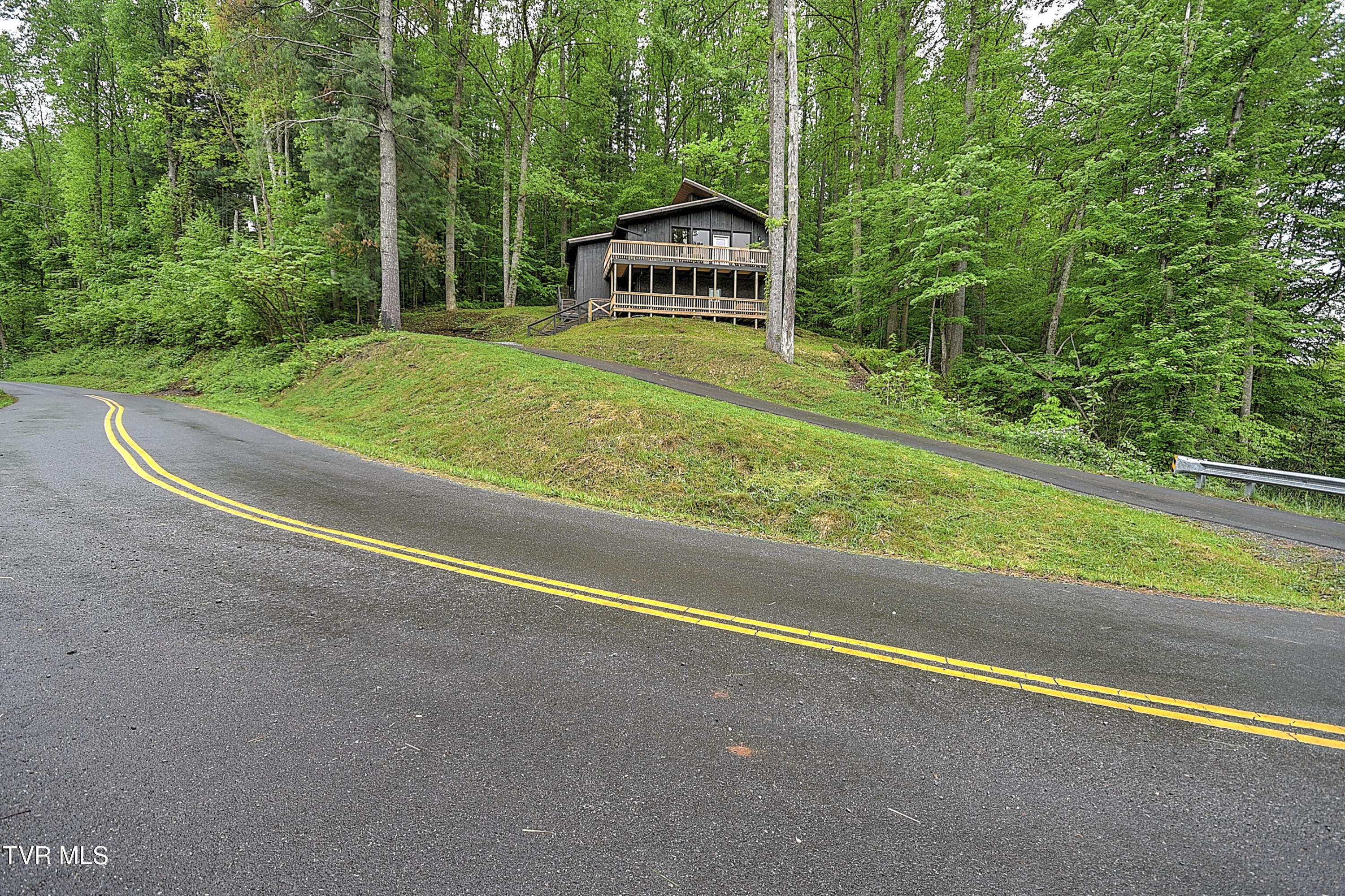 112 Blevins Hollow Road, Elizabethton, Tennessee image 6