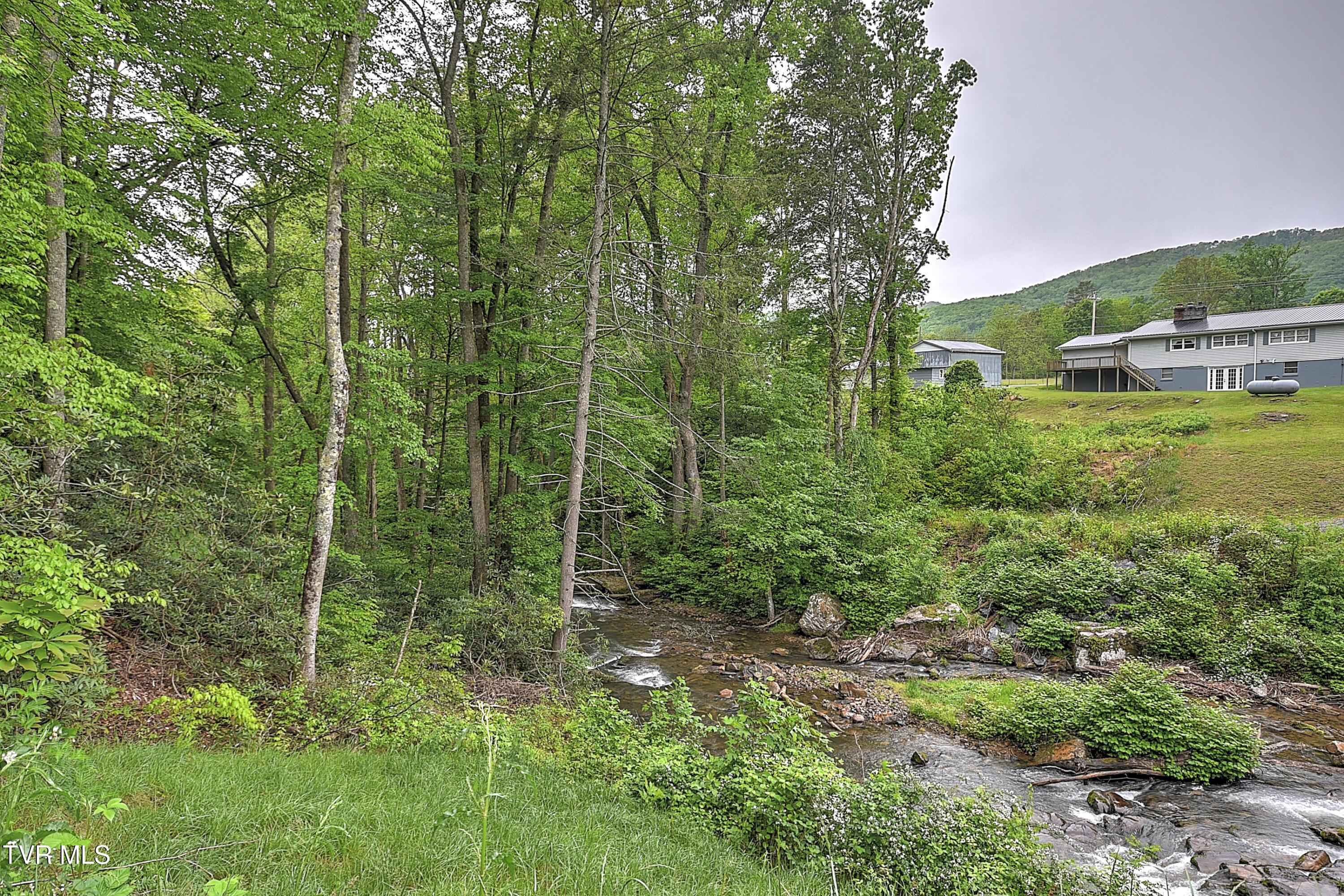 112 Blevins Hollow Road, Elizabethton, Tennessee image 9
