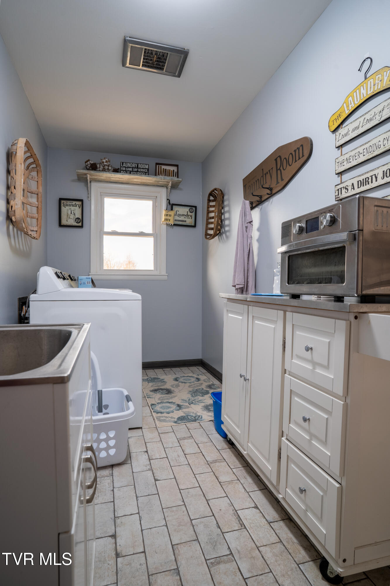 435 Shawnee Drive, Bluff City, Tennessee image 17