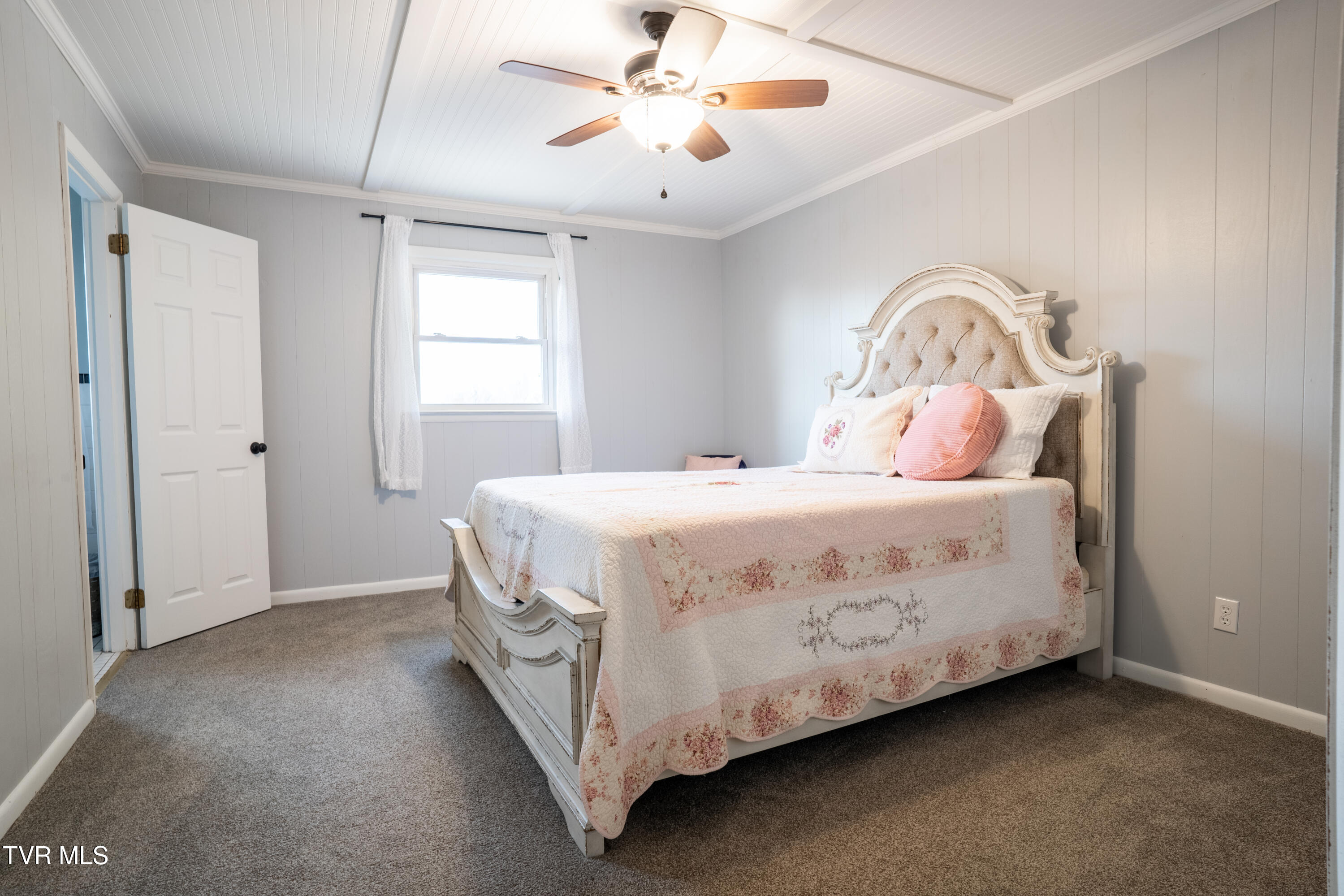 435 Shawnee Drive, Bluff City, Tennessee image 23