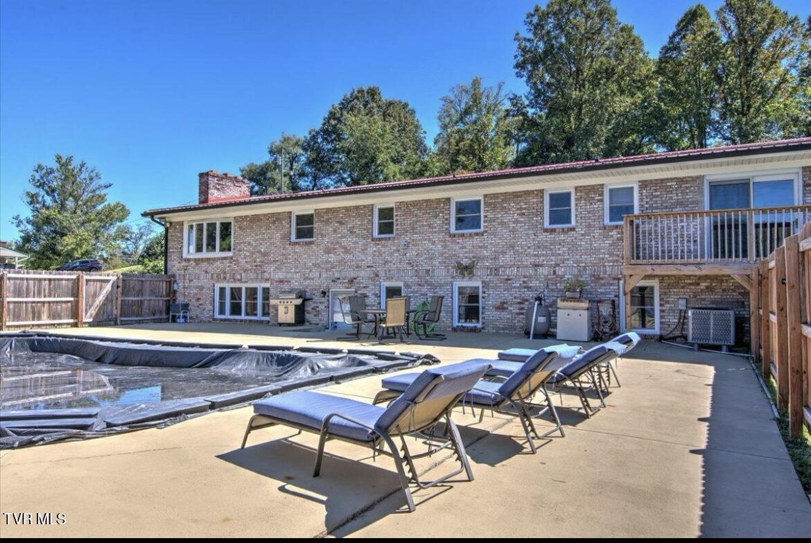 435 Shawnee Drive, Bluff City, Tennessee image 3