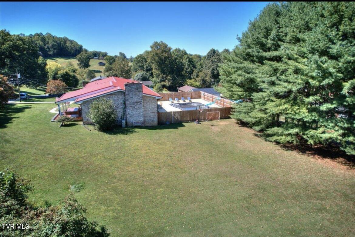 435 Shawnee Drive, Bluff City, Tennessee image 5