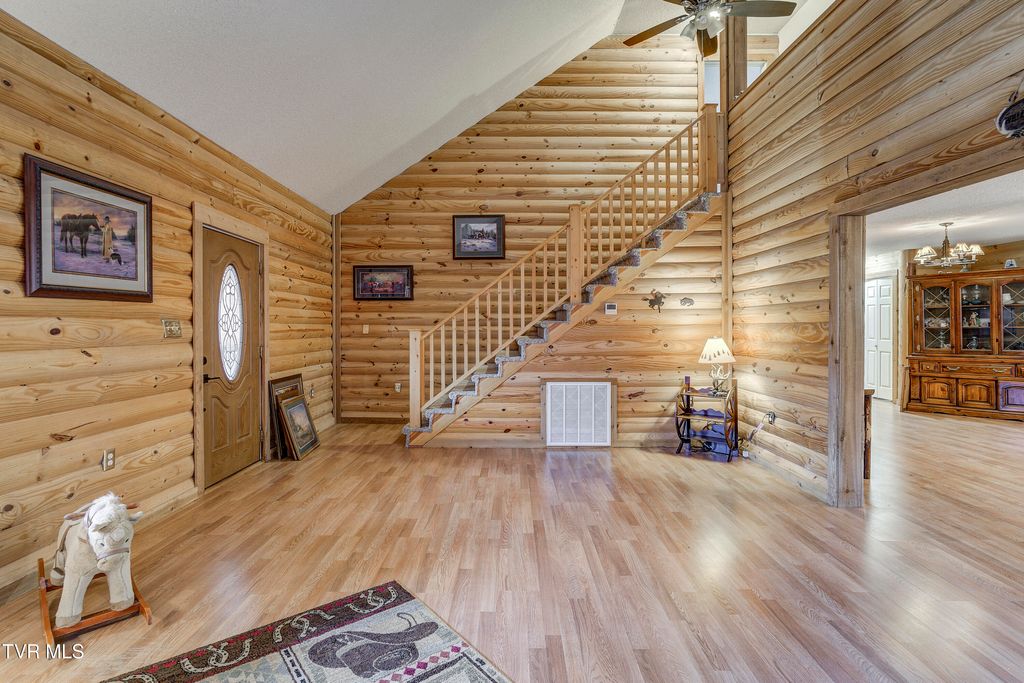 Photo of 109 Triangle B Drive, Erwin, TN 37650 (MLS # 9989812)